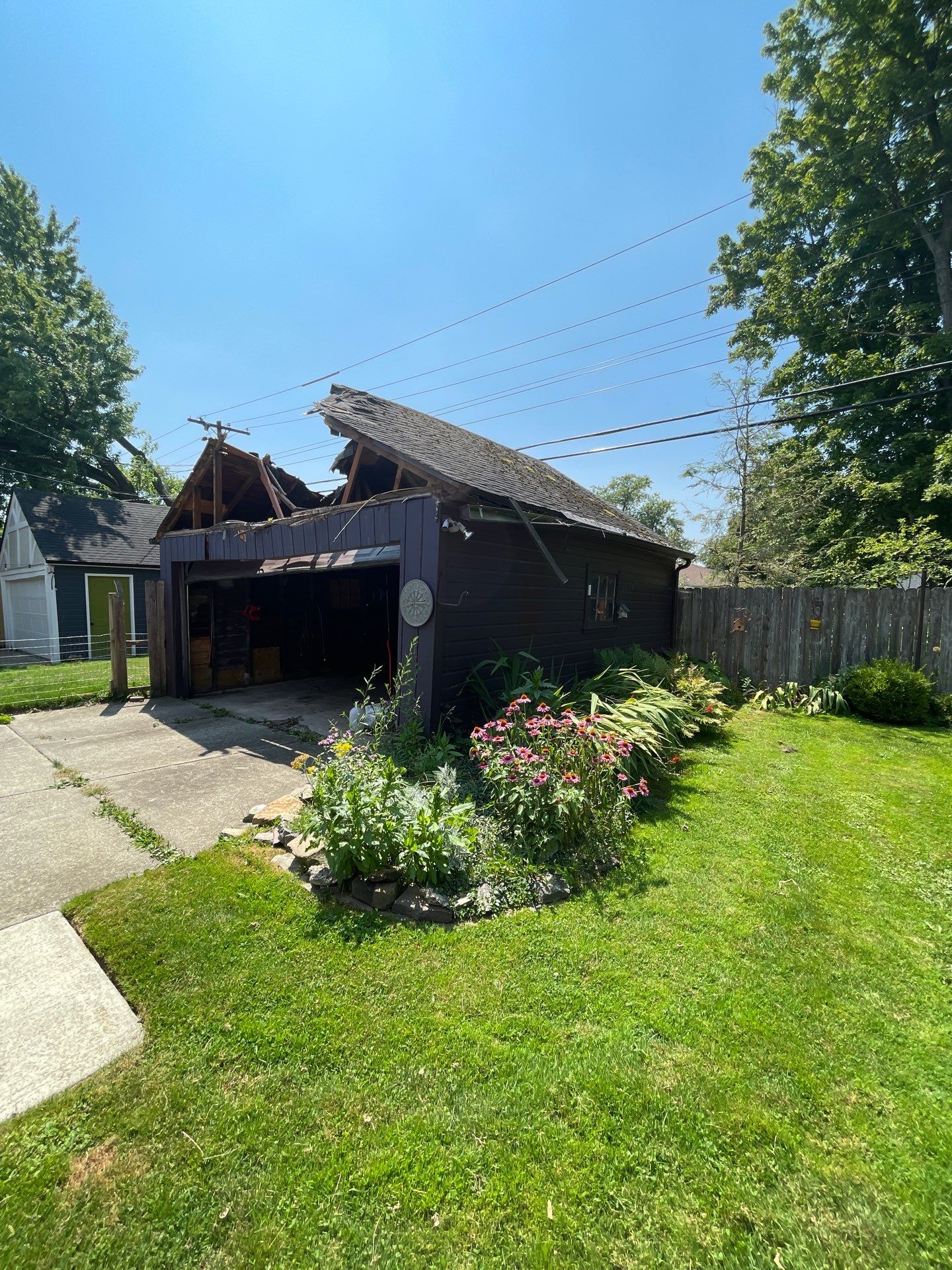 Garage Roof by Ivy Lea Construction