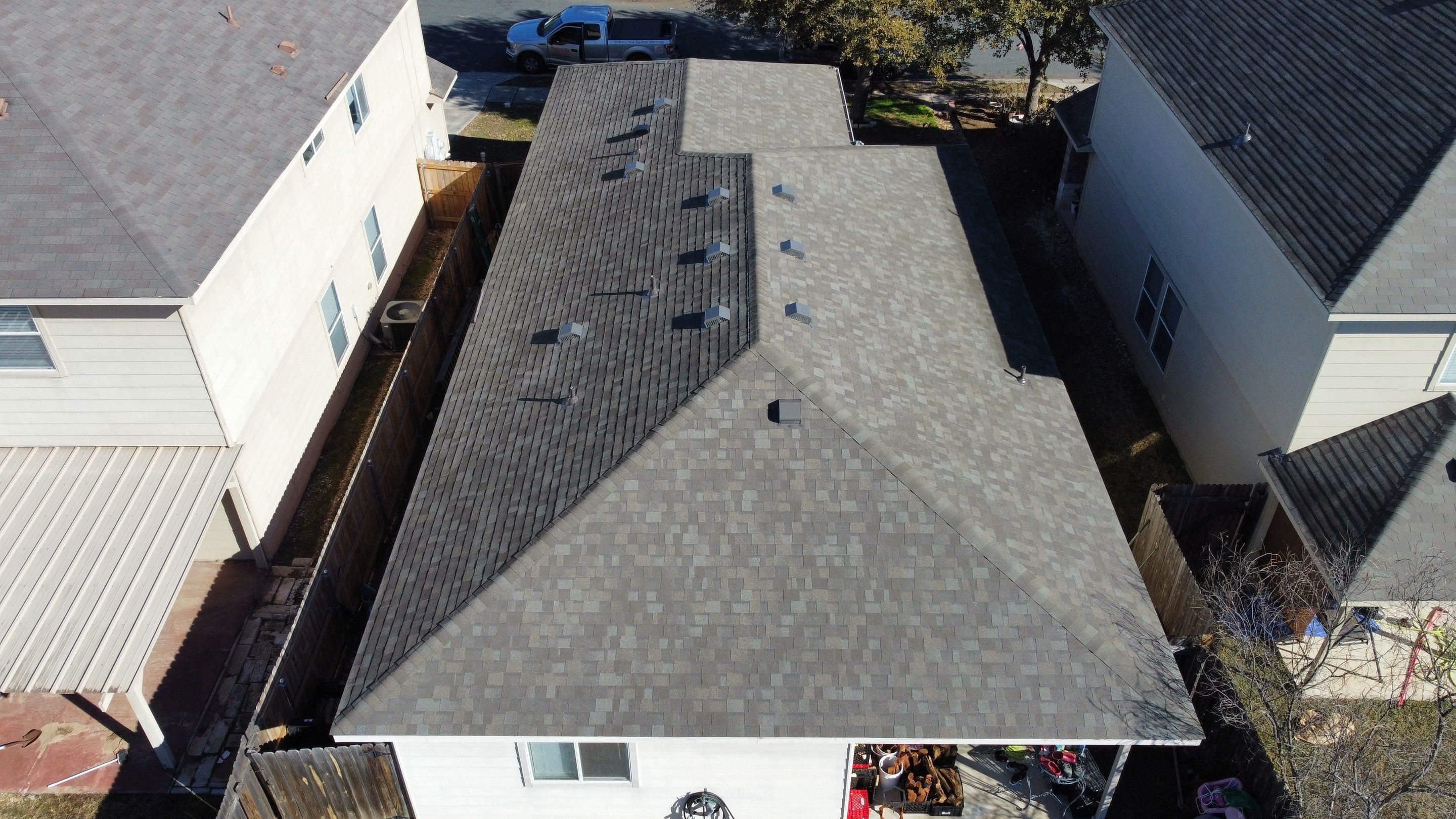 Residential Roofing Installation using Owens Corning Oakridge by Kstylez Roofing & Construction