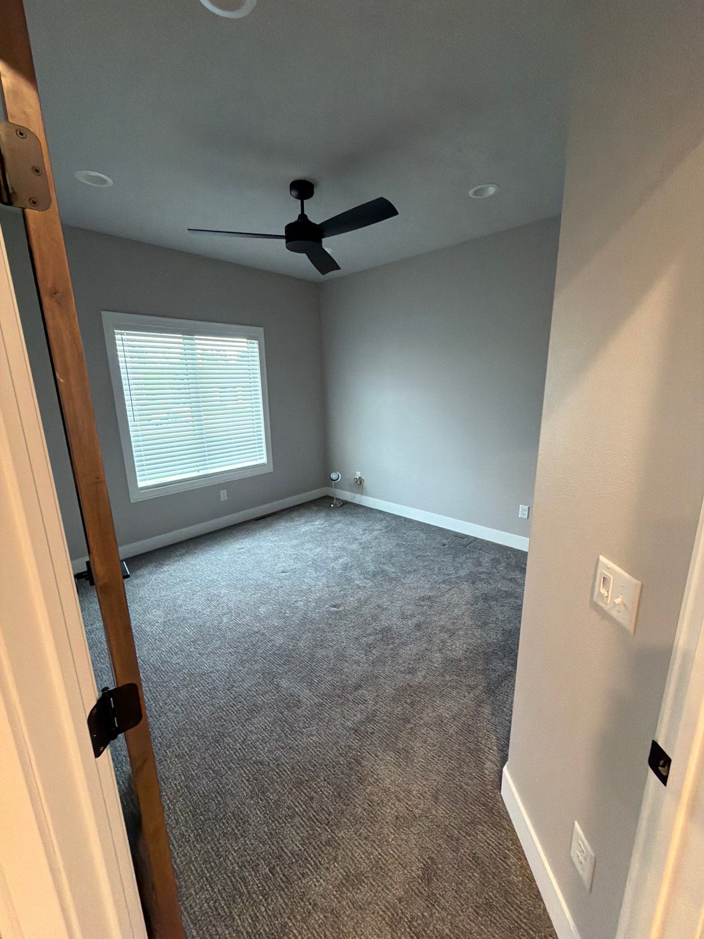 Sioux Falls Interior Finishing by Select Painting, Coatings & Garage Cabinets