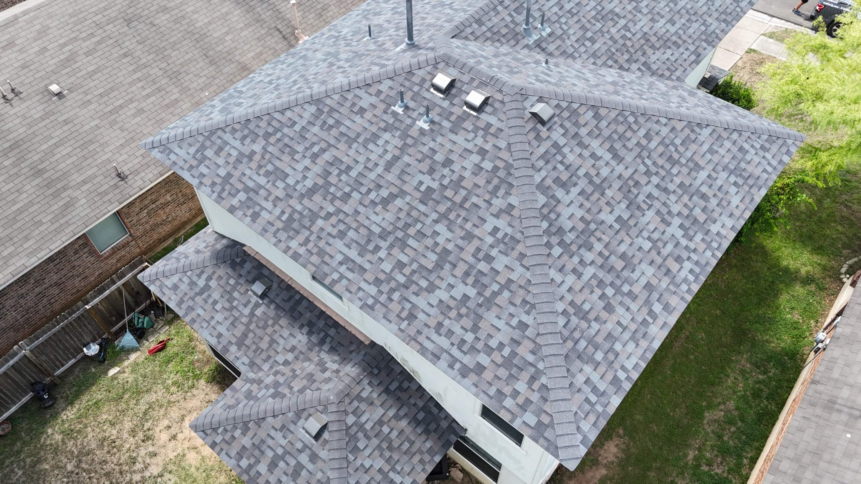 Williamsburg Gray - Owens Corning TruDefinition Duration by RoofsOnly.com