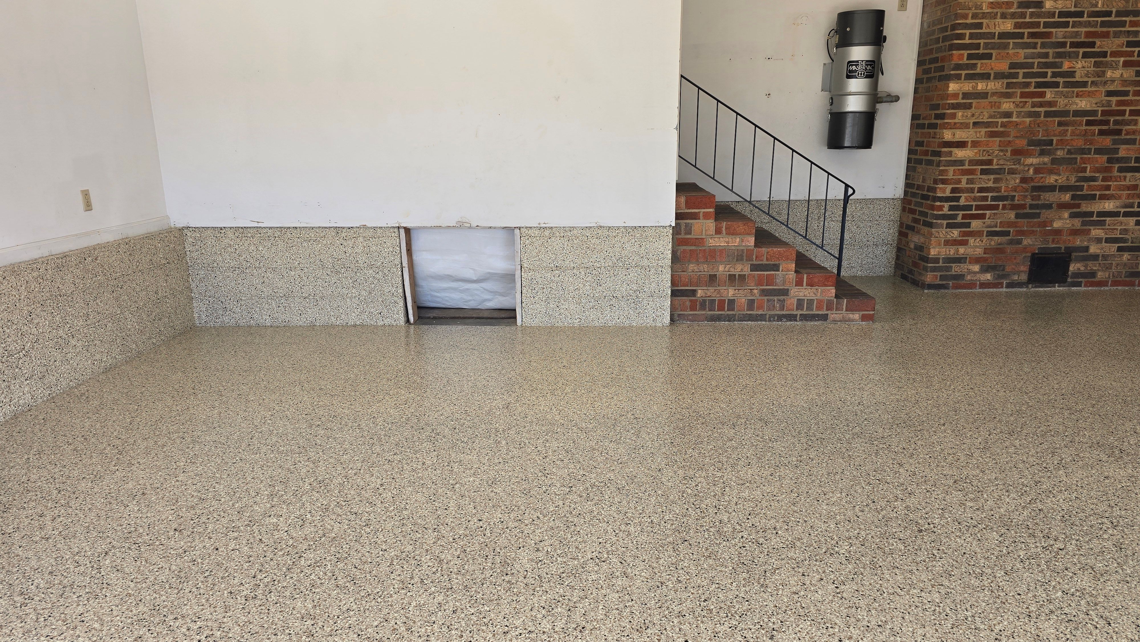 Garage using Shoreline by Elite Floor Solutions