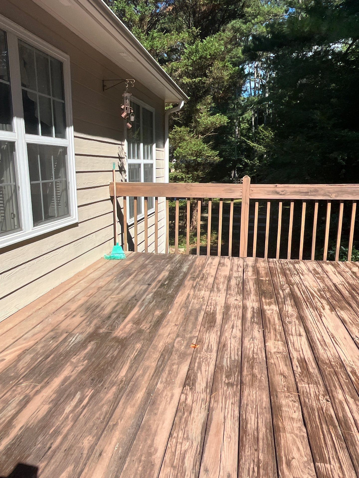 Deck Build using Deckorators Venture Series Decking in the Sandbar Color by Nelson Exteriors 