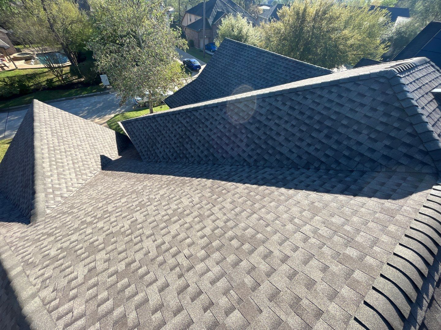 GAF HDZ - Weathered Wood by Elite Roofing LLC