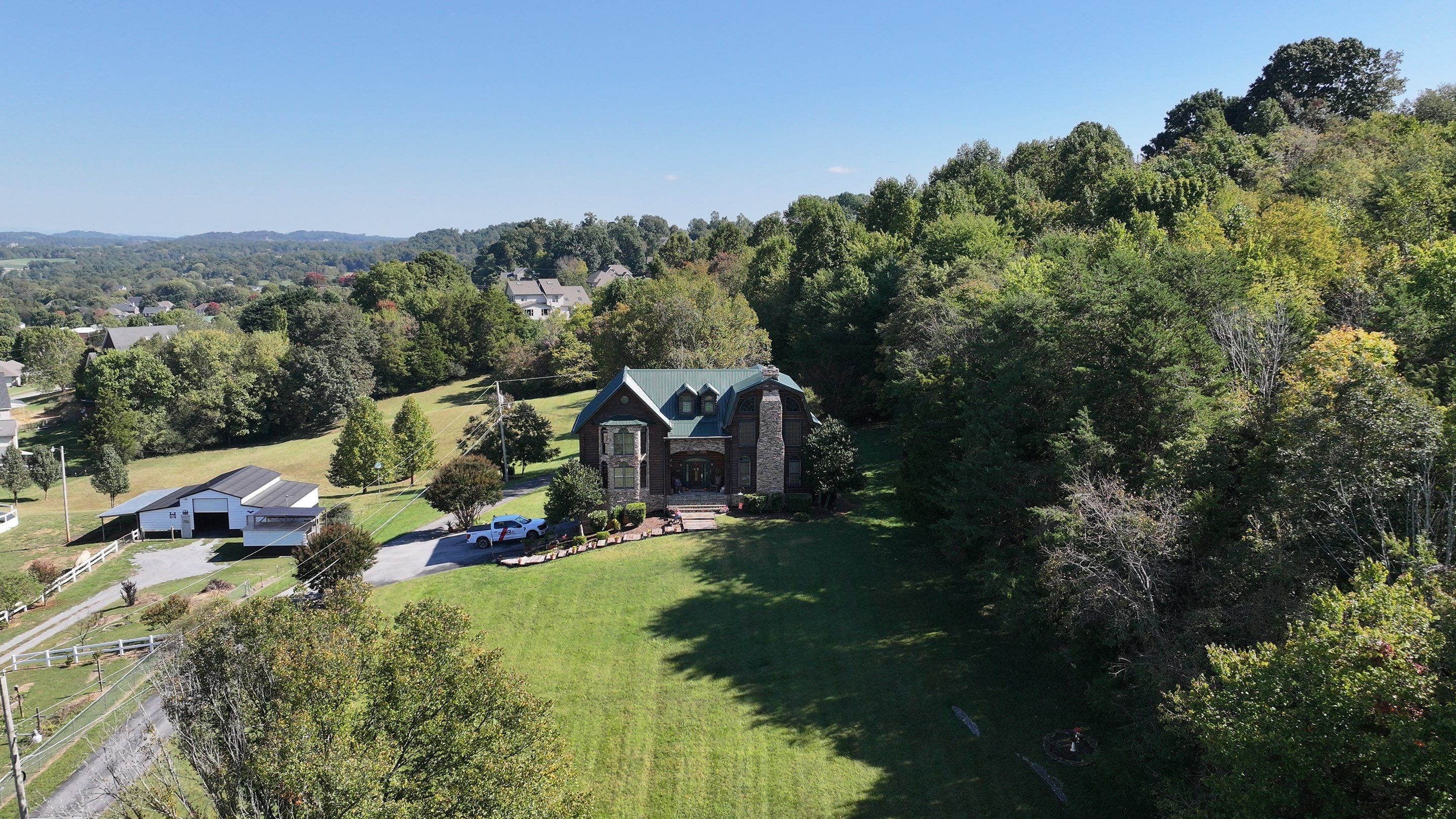 Jackson Residence by Omnia Roofing