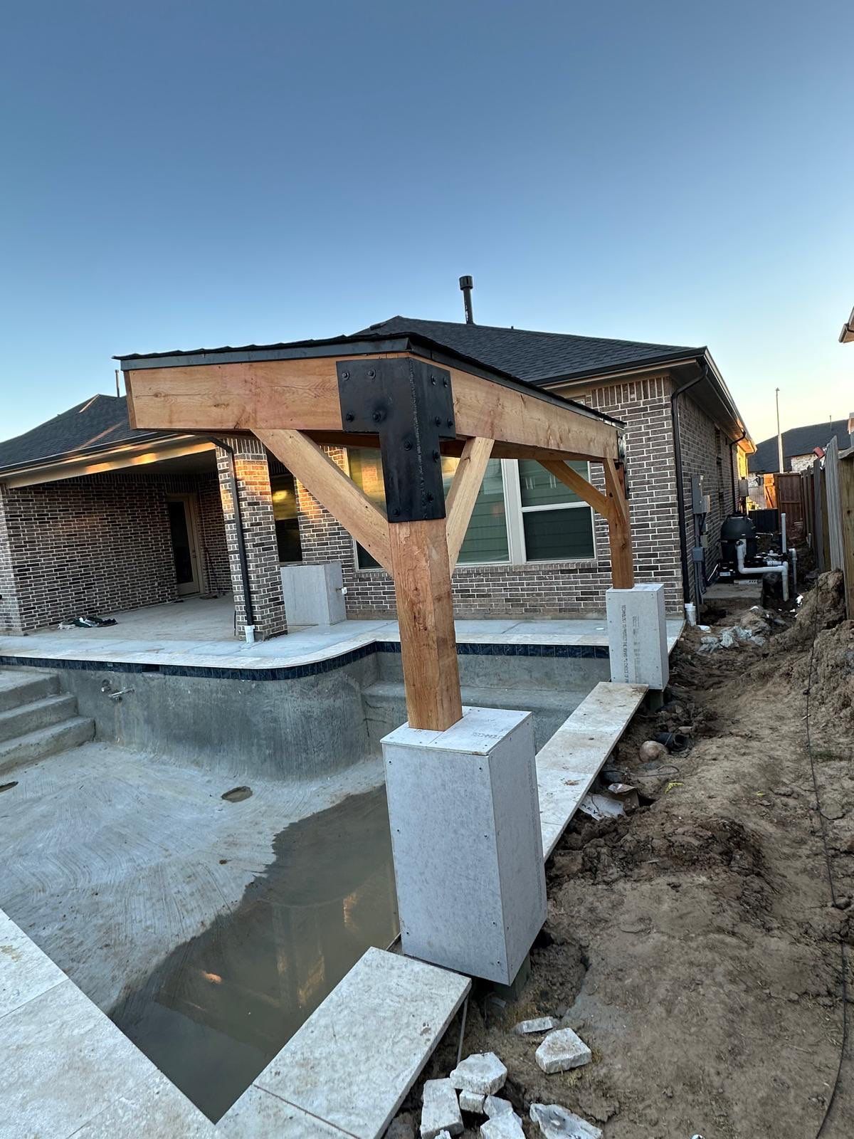Summer Kitchen in Fulshear by SophAlx LLC