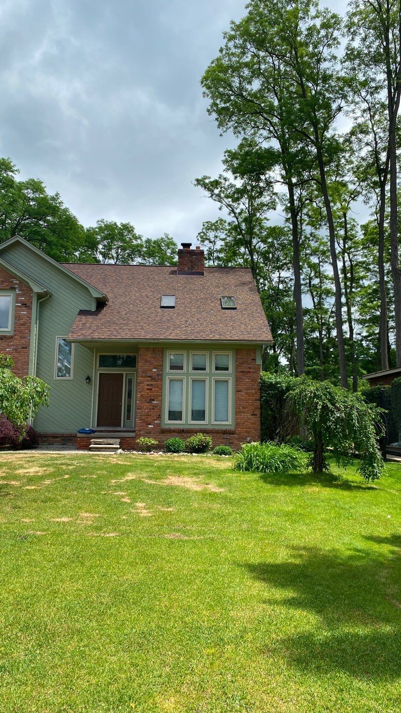 Siding Replacement using CertainTeed Restoration Classic D5 by 180 Contractors