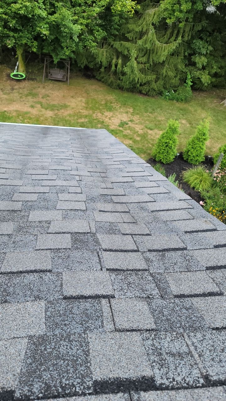 CERTAINTEED LANDMARK COLOR: PEWTER DRIP EDGE: WHITE by Eagle Eye Roofing