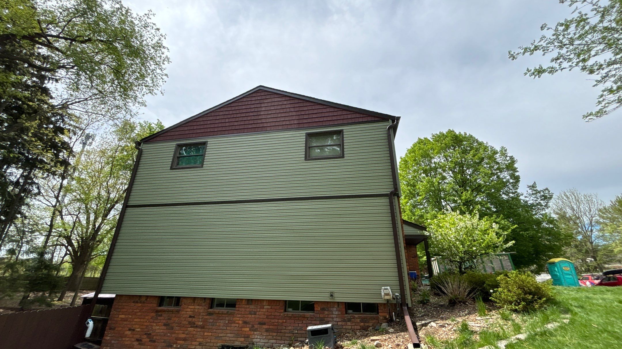 Siding Replacement using Alside D4 Odyssey-Plus Dutchlap by 180 Contractors