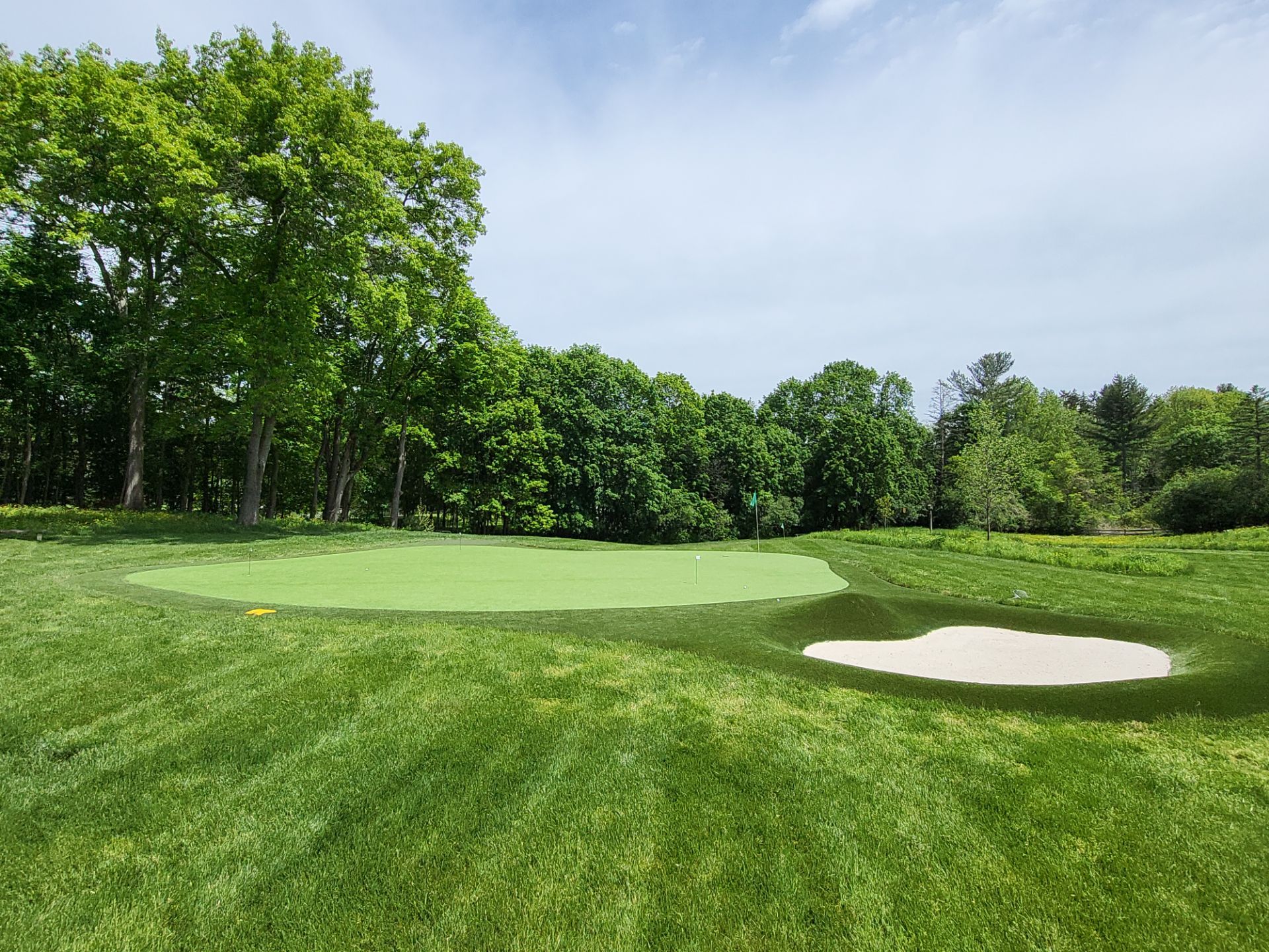 Backyard Par 3 course in Chagrin Falls, OH by Southwest Greens Midwest