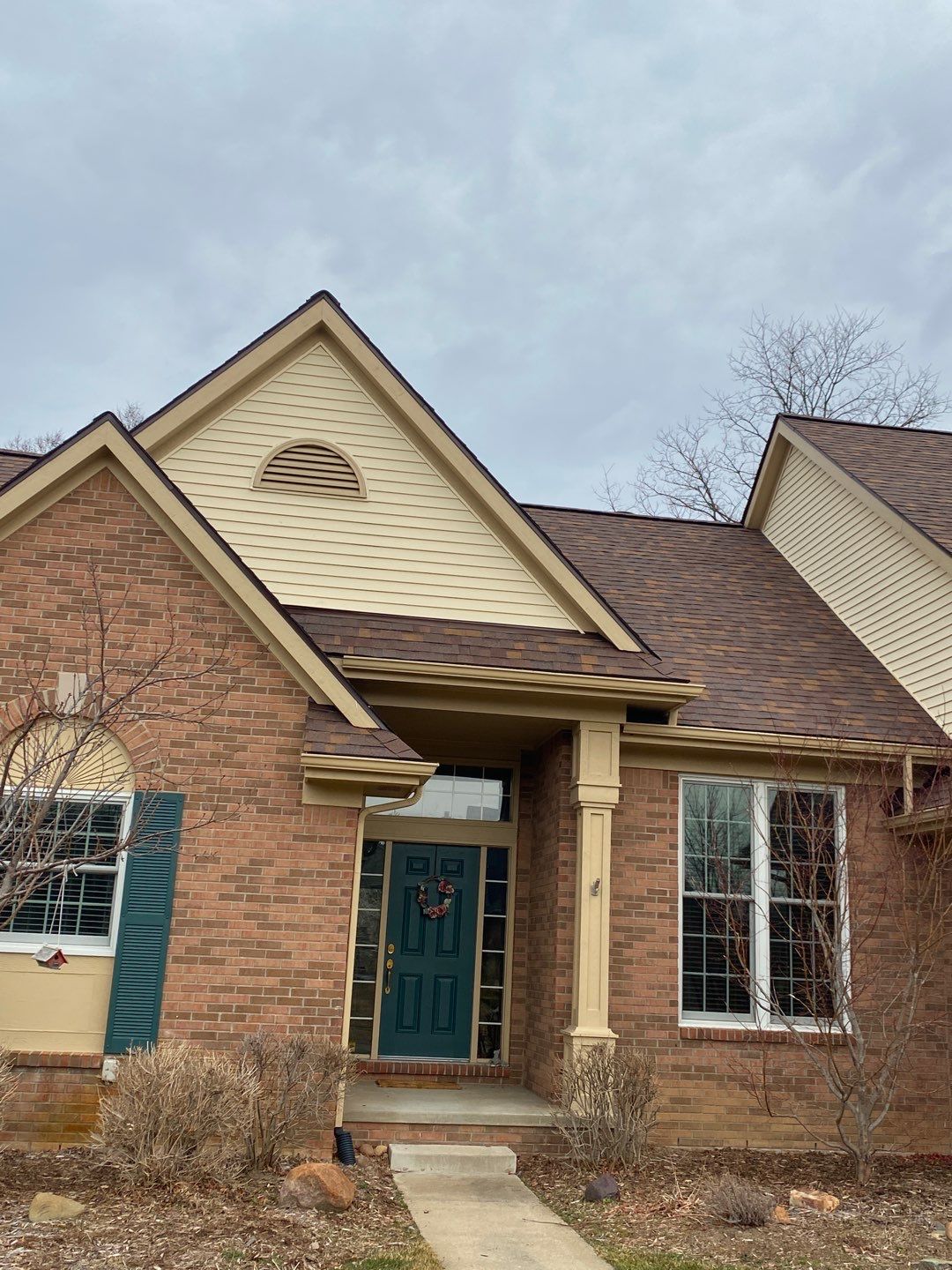 Roof Replacement using Owens Corning by 180 Contractors