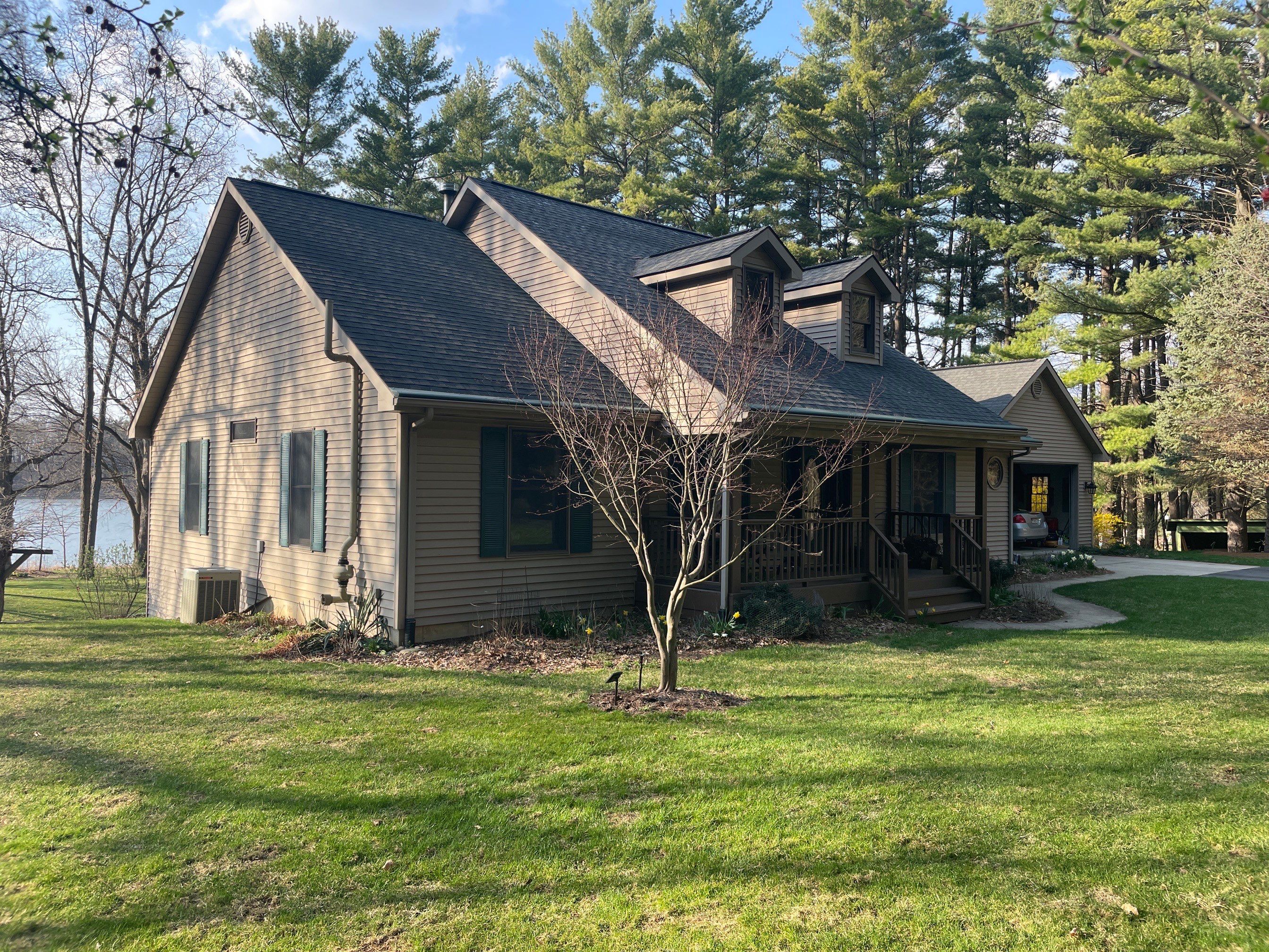 Residential Roofing Installation using Vic West Cedar Creek Shake by 4Ever Metal Roofing