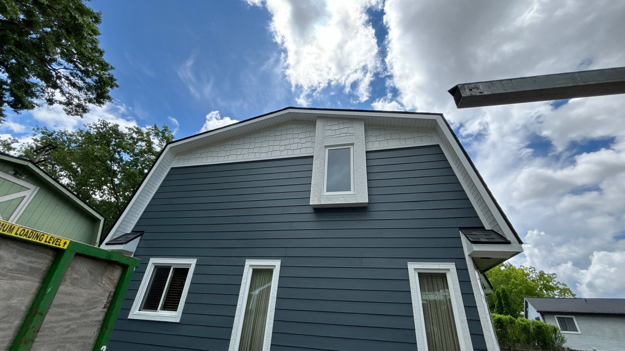 Siding Replacement using Hardie Plank S8 1/4" by 180 Contractors