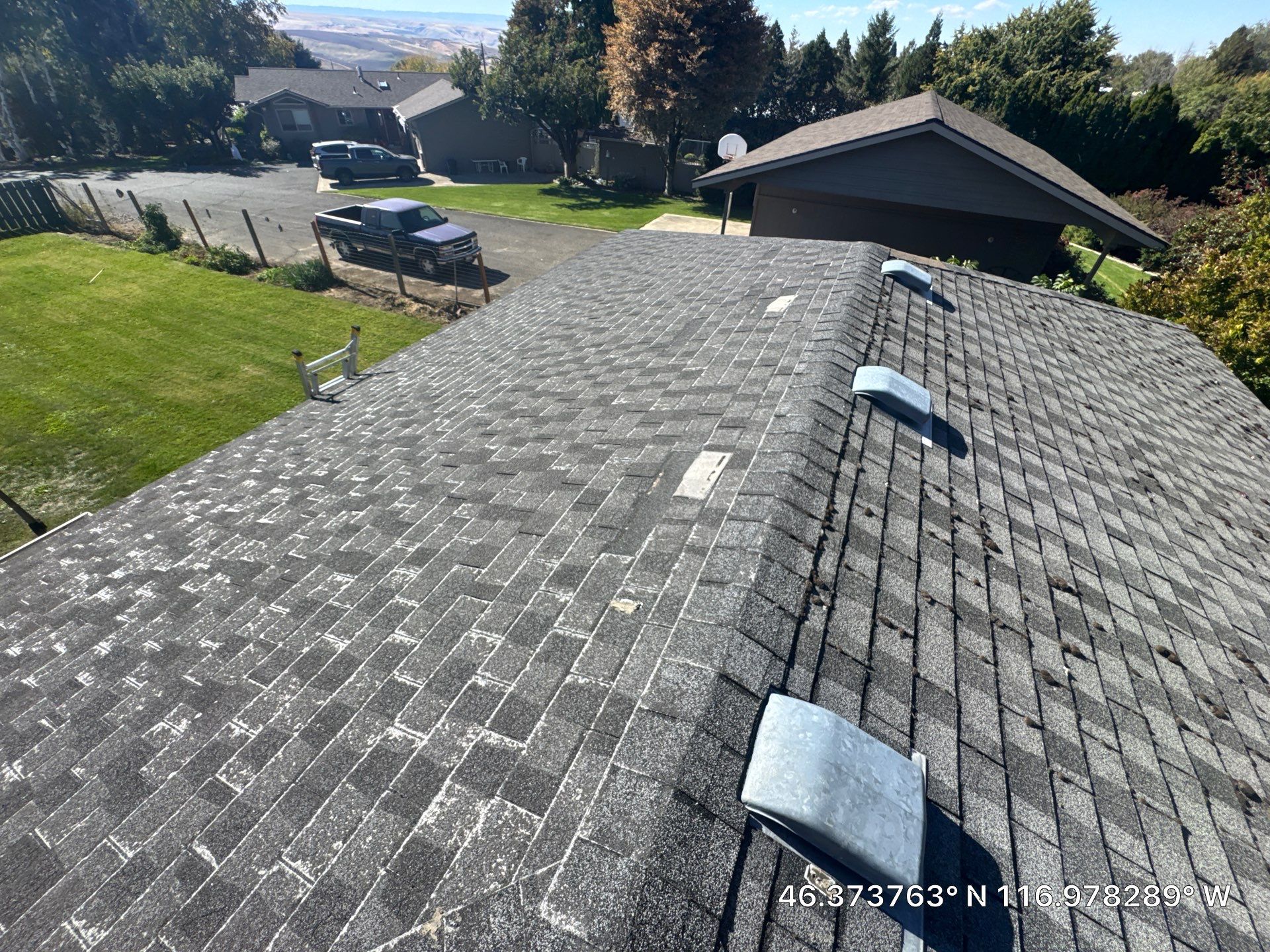 Lewiston Residential Roof and Garage Replacement with CertainTeed Shingles by Alpine Roofing