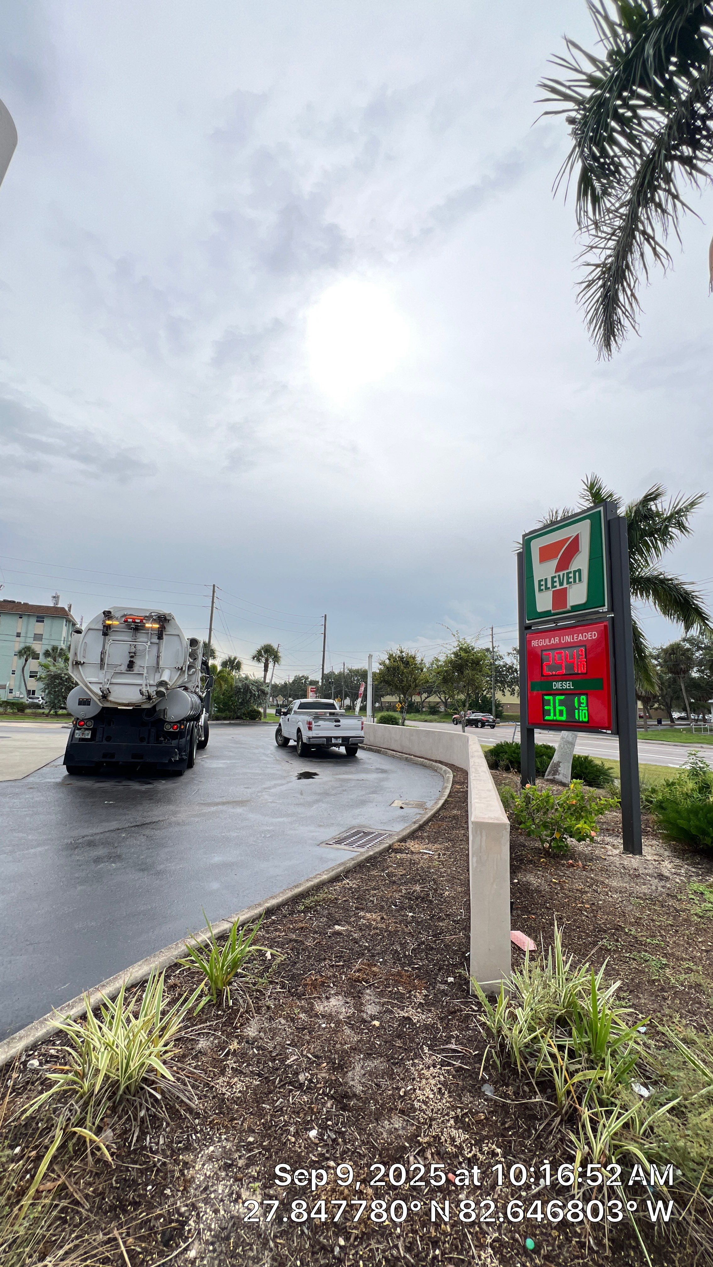 St. Petersburg 7-Eleven Stormwater System Cleaning by Don Mar, Inc. Storm Water Solutions