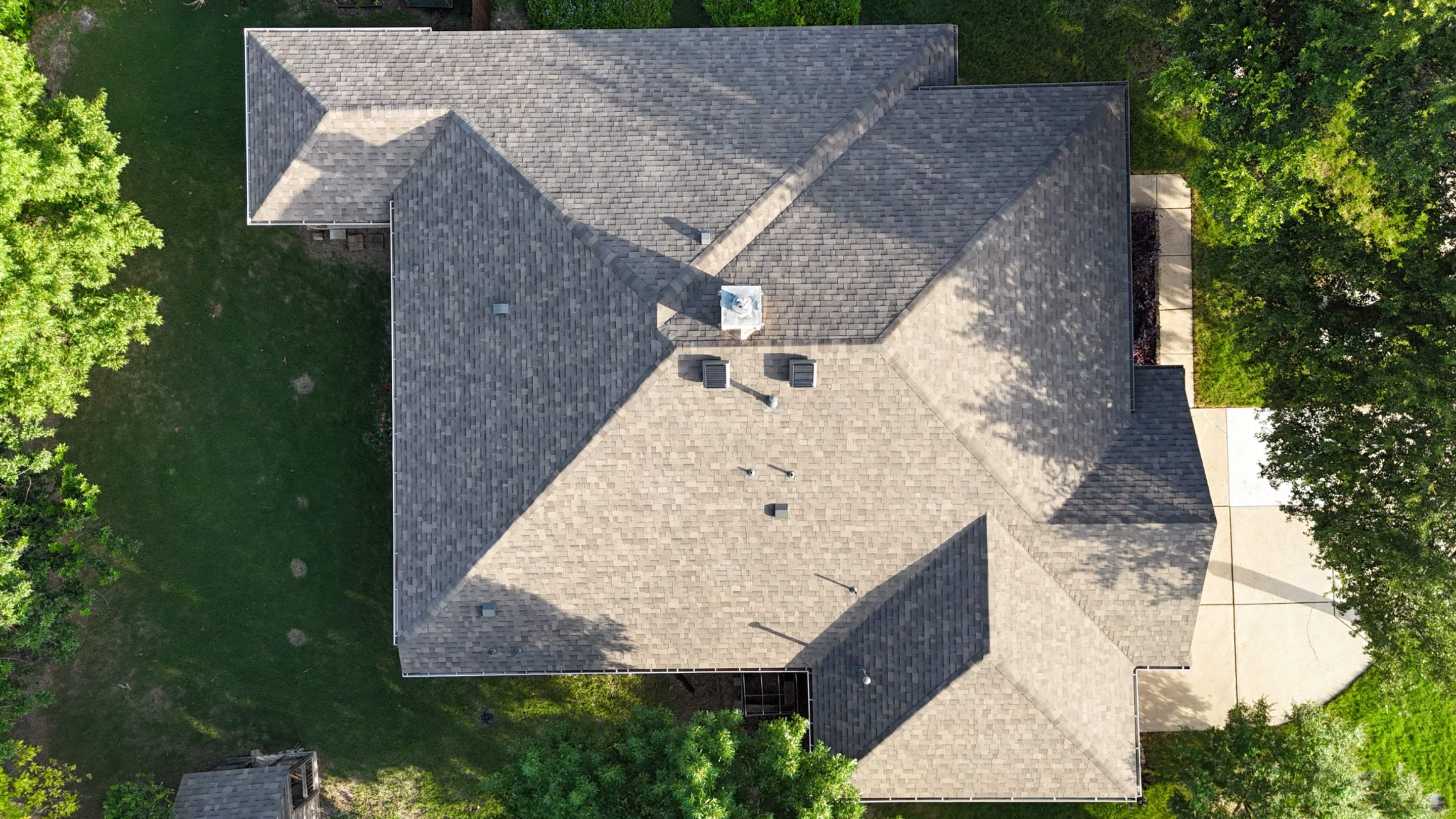 Weathered Wood - Malarkey Vista by RoofsOnly.com