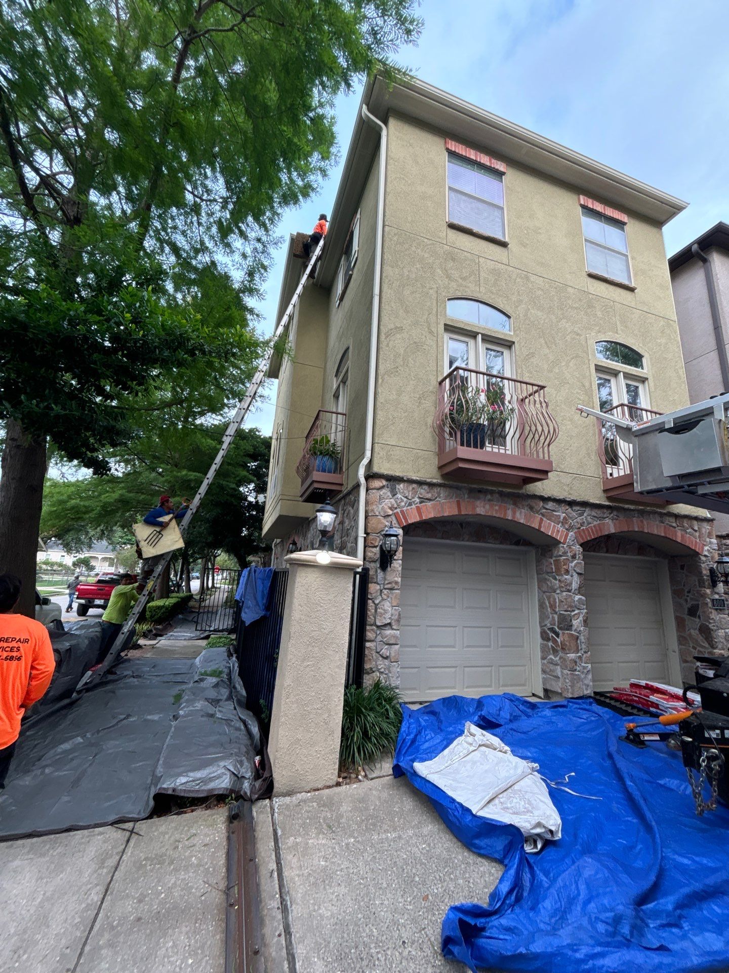 Roof Replacement Houston by Roof Repair Services LLC