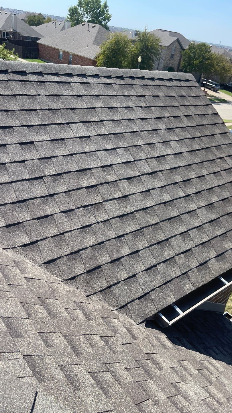 GAF HDZ - Weathered Wood by Elite Roofing LLC