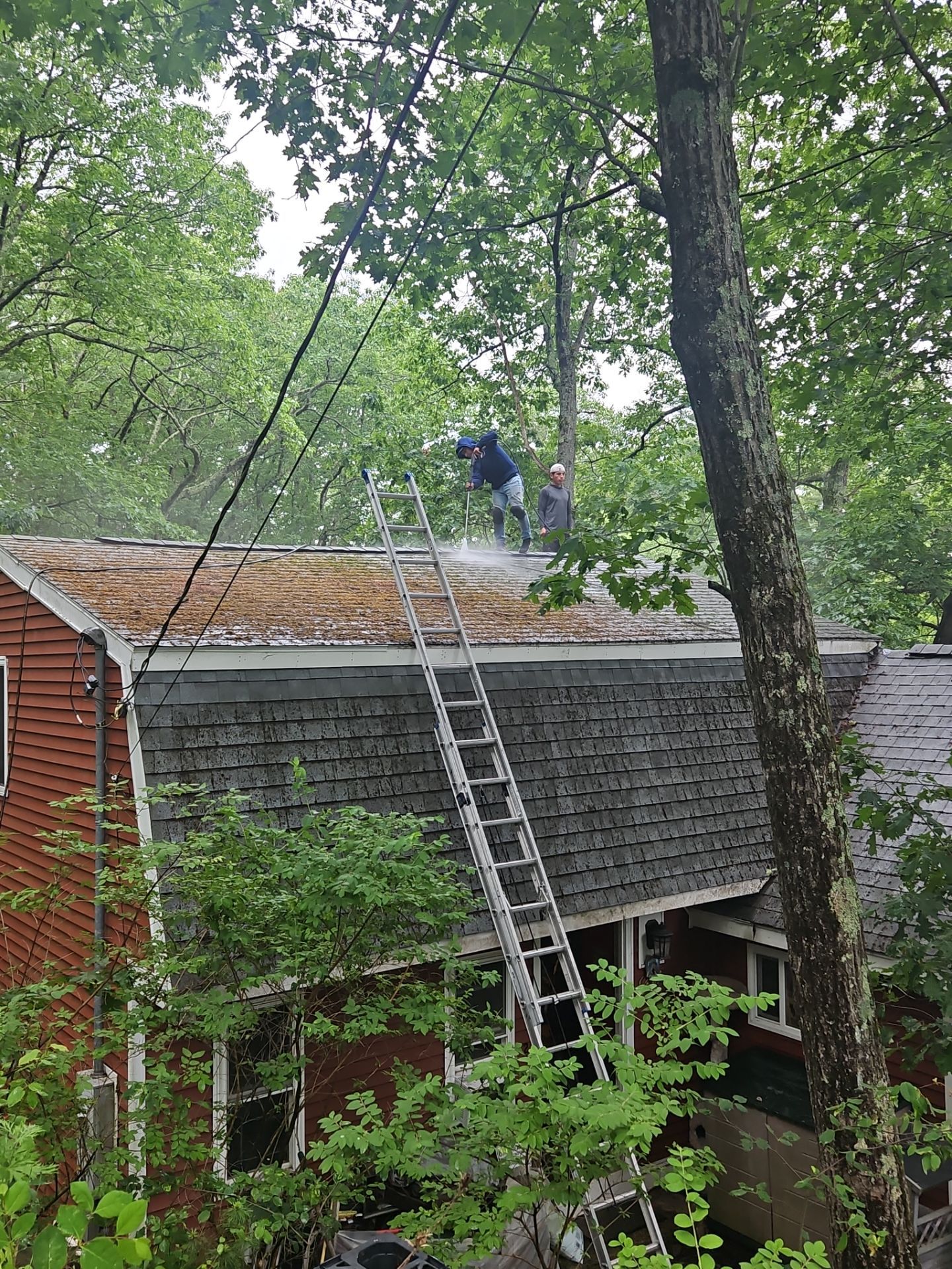 Leak Repair & Roof Wash – Groton, MA by Mighty Dog Roofing of Greater Middlesex County