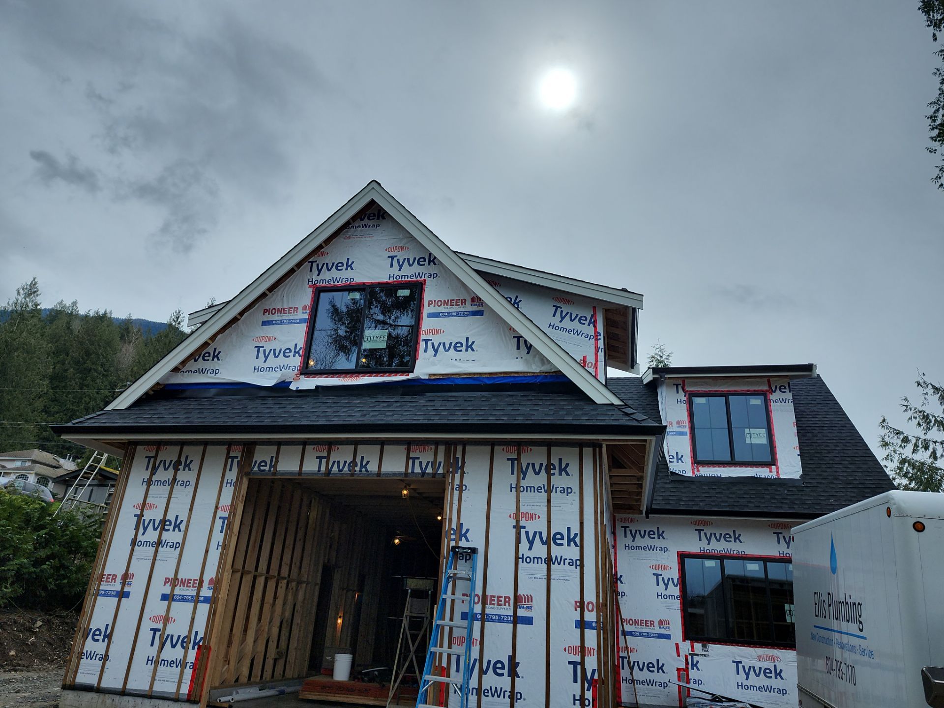 Residential Roofing Installation using GAF Charcoal HDZ by Top Notch Roofing Inc