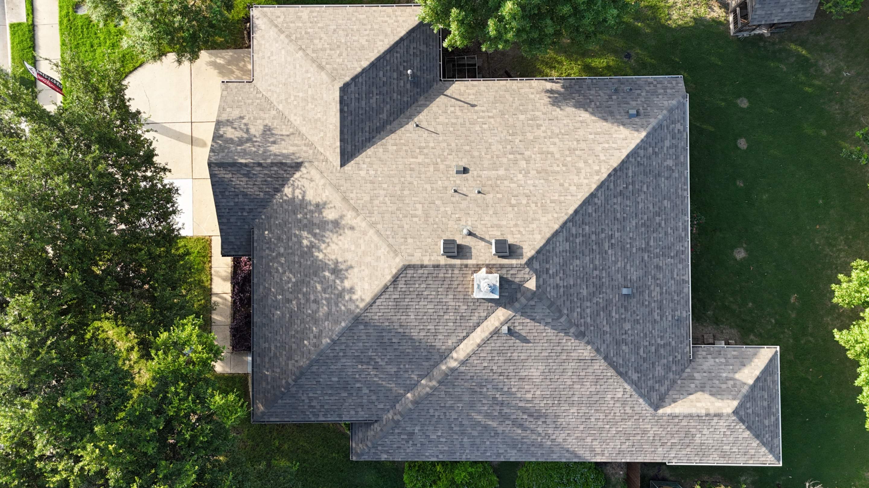 Weathered Wood - Malarkey Vista by RoofsOnly.com