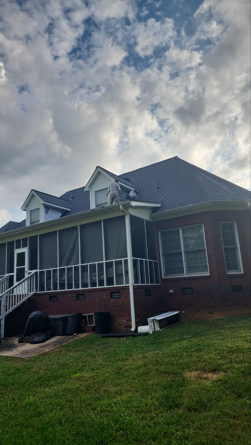 Residential Roofing Installation using Owens Corning® Oakridge Onyx Black by Indigo State Roofing
