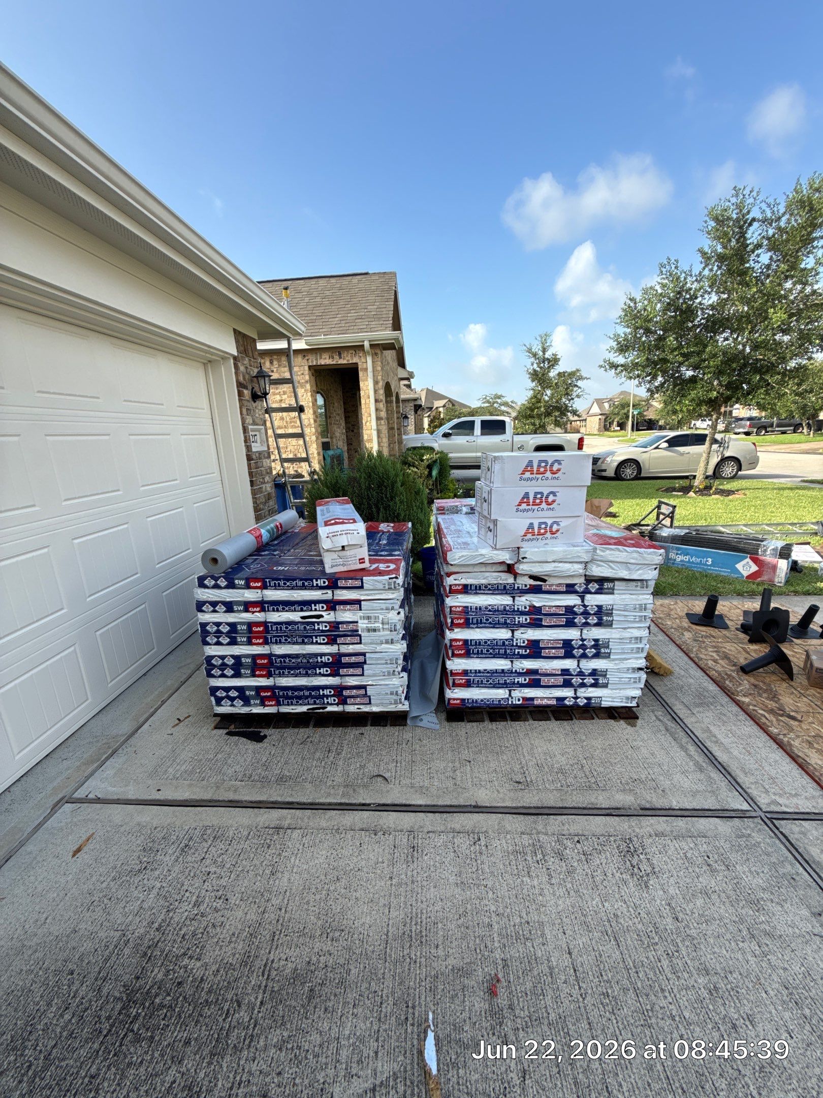GAF HDZ - Charcoal by Elite Roofing LLC