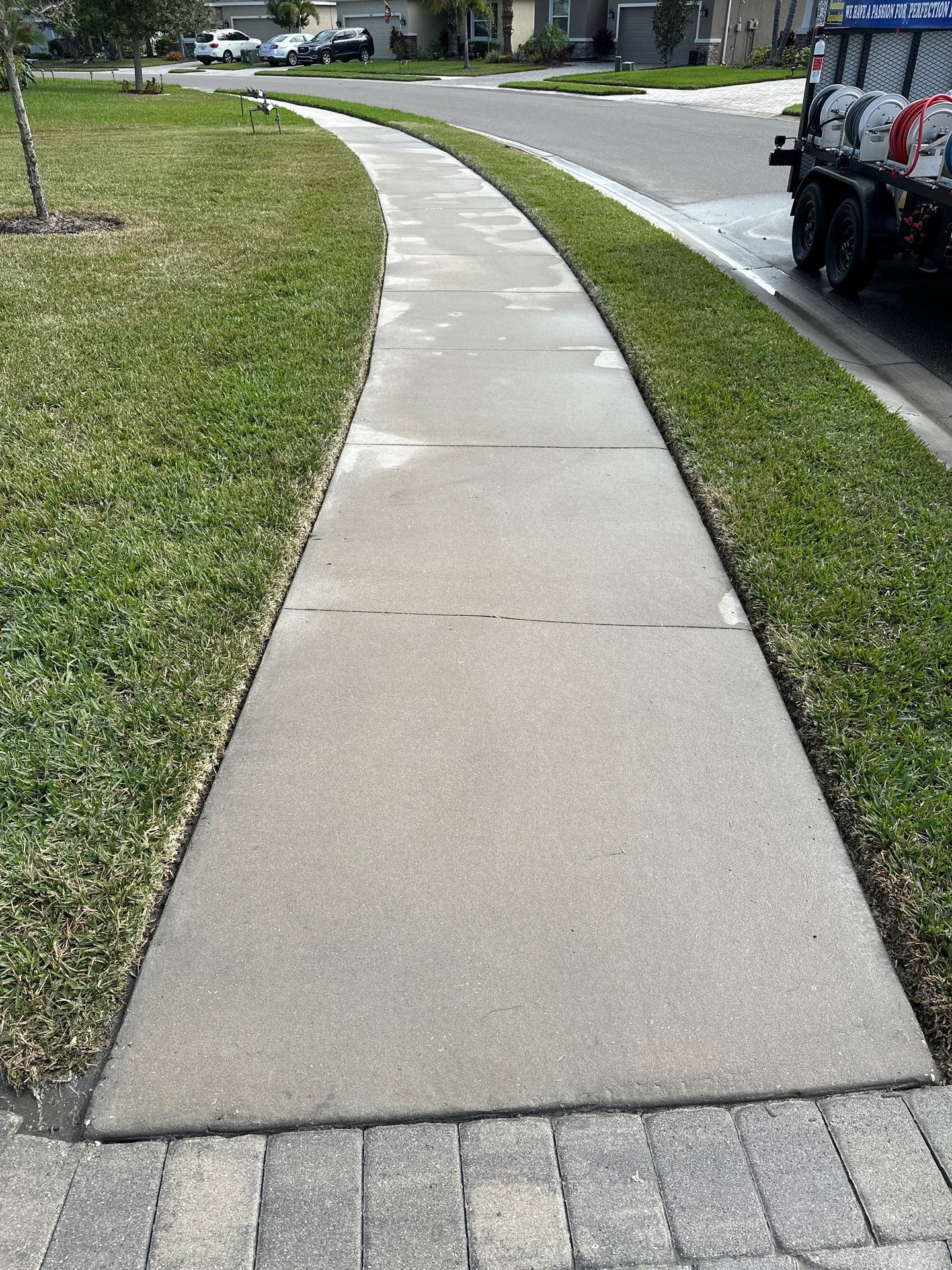 2-Story House Wash & Paver Driveway Cleaning in Trevesta Community, Palmetto, FL | Sunshine AquaWash by Sunshine AquaWash