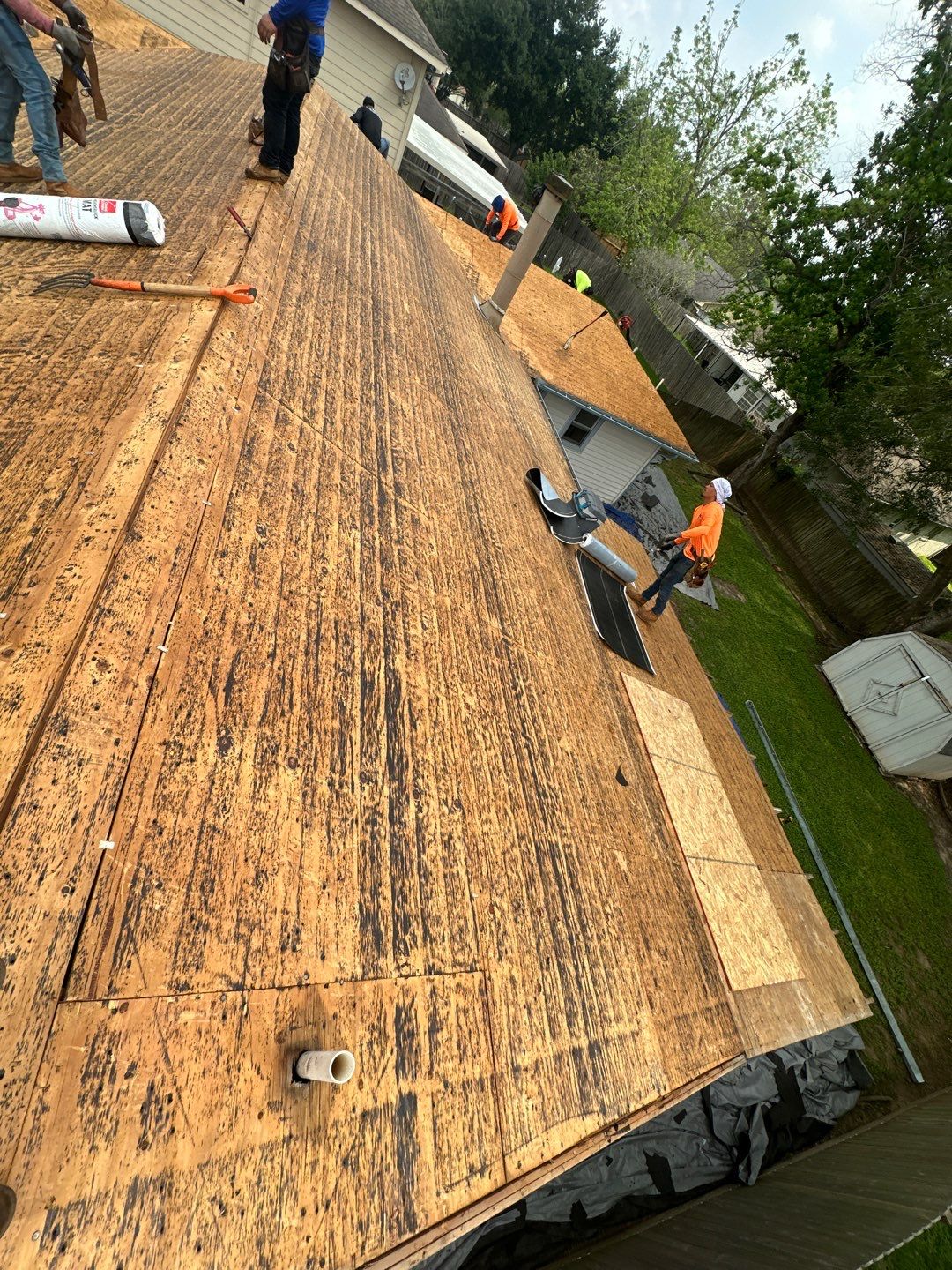 Residential Roofing Installation using Owen's Corning Duration (Lifetime) Shingles by Roof Repair Company