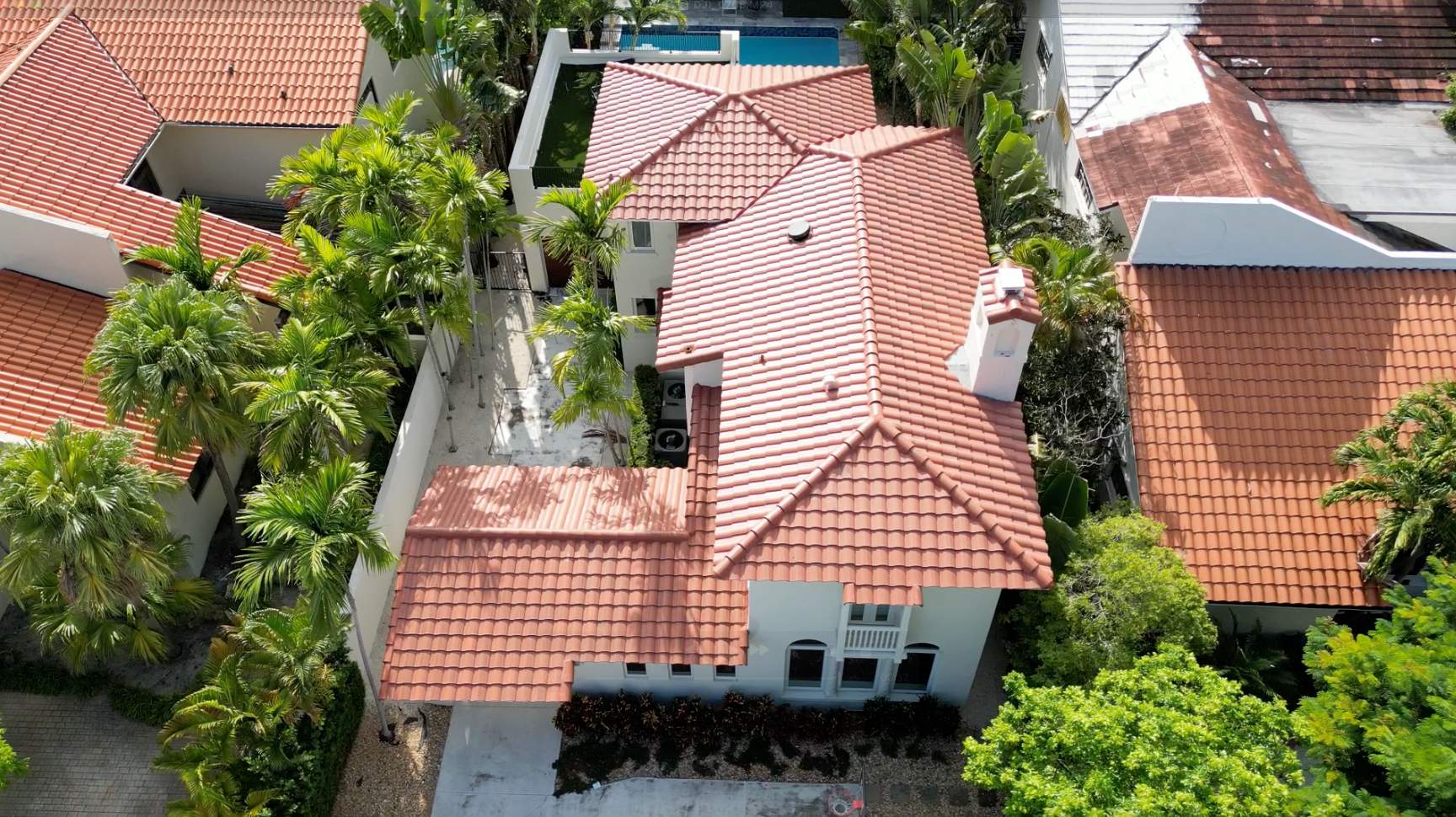 Crown - Sanibel - Sunburst by Istueta Roofing