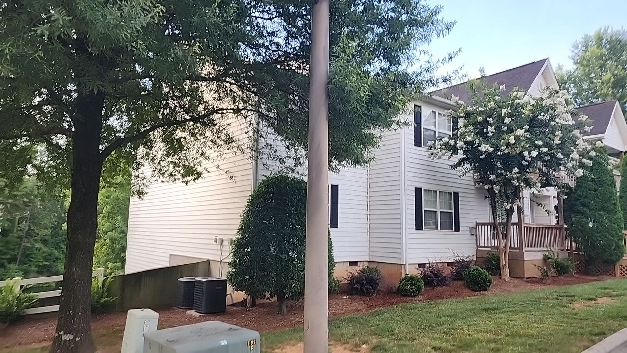 Appartment cleaning by Power Wash Masters LLC