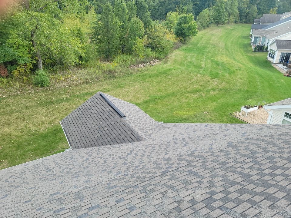 ATLAS PINNACLE PRISTINE COLOR: WEATHERED WOOD DRIP EDGE: WHITE by Eagle Eye Roofing