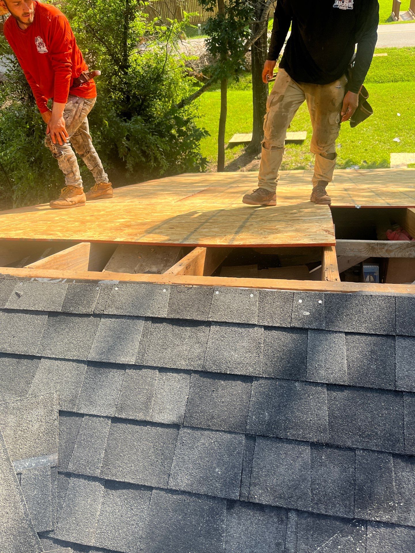 Residential Roofing Installation using Owen's Corning Duration (Lifetime) Shingles by Roof Repair Company