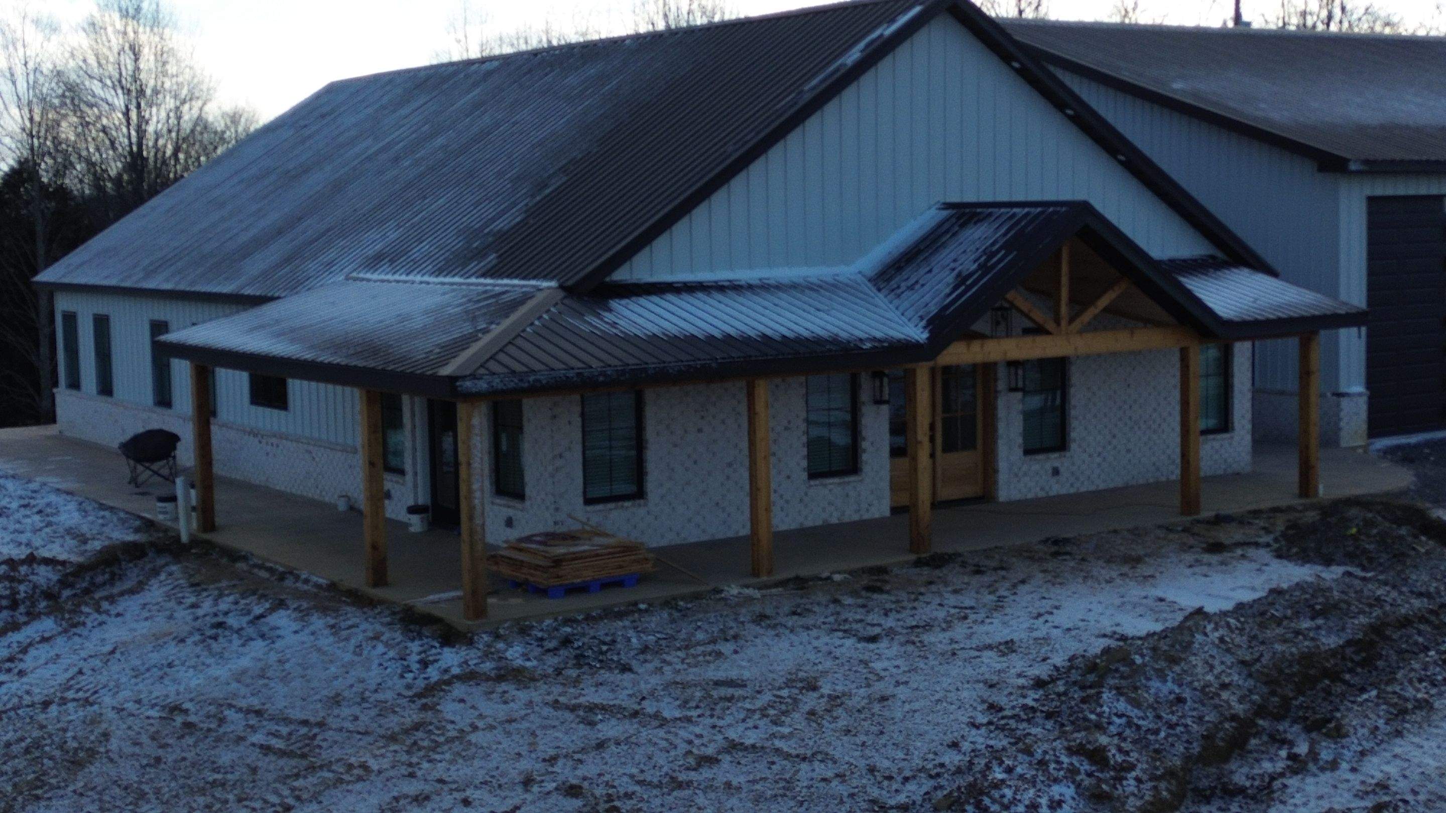 Vaughn Residence by Omnia Roofing