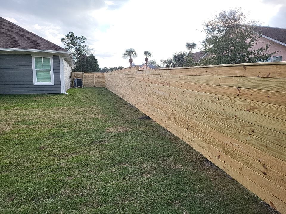 You can never go wrong with Horizontal by Hip Square Fence Inc.
