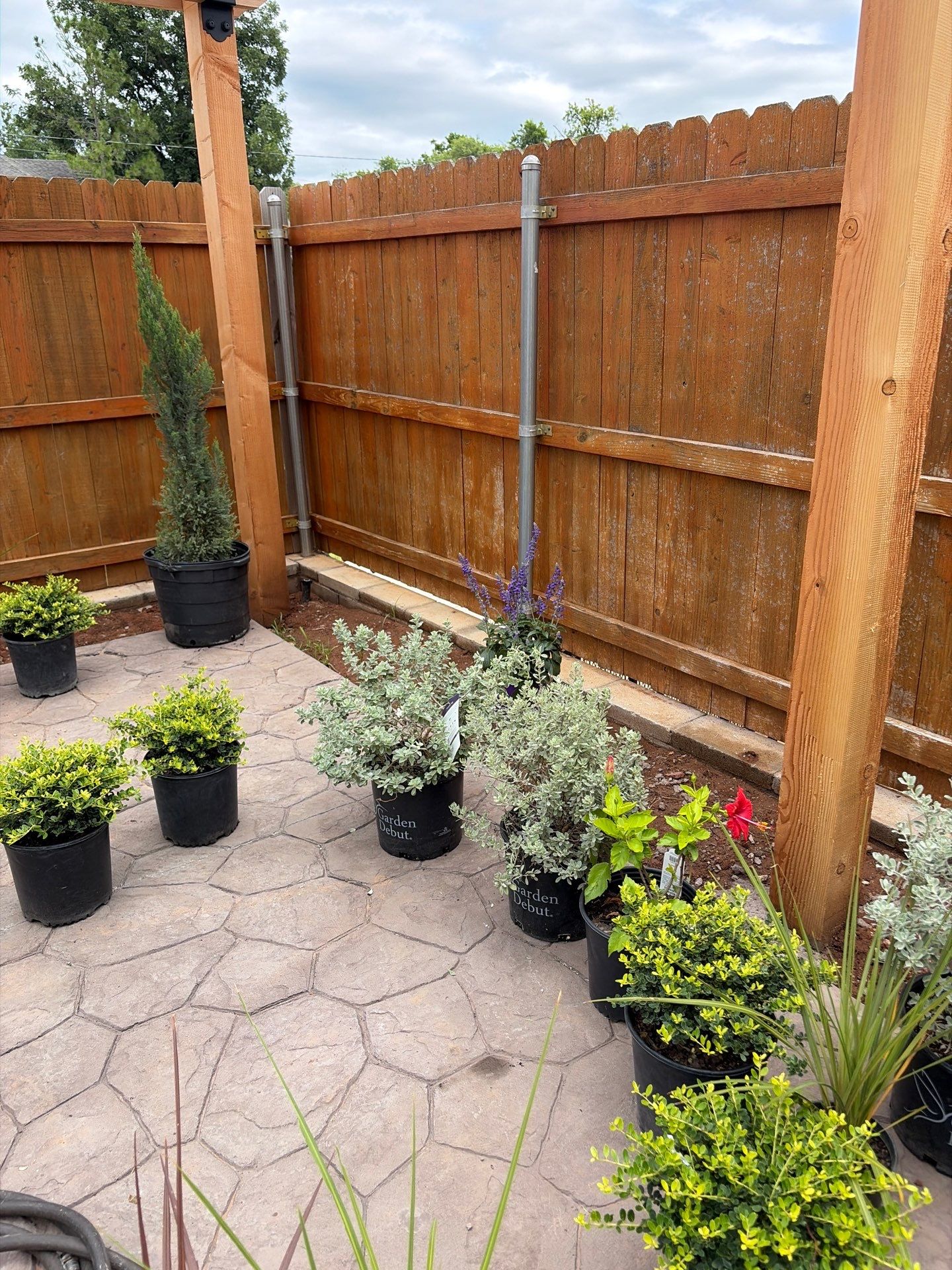 Outdoor Living Area by Clays Services Inc