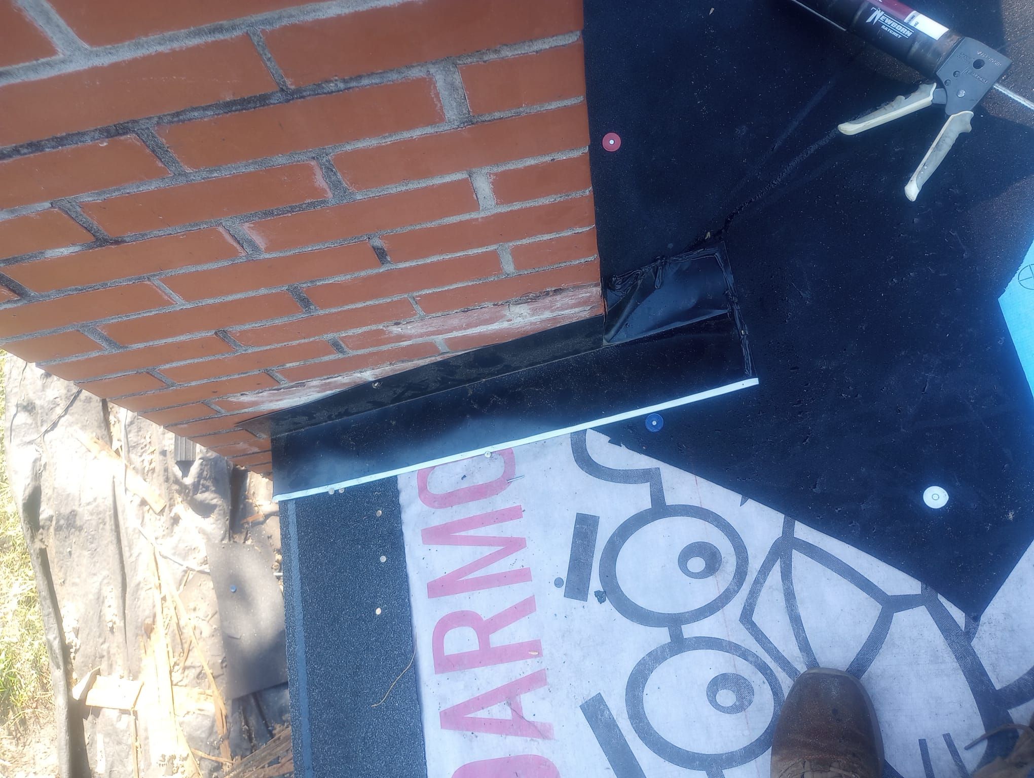 Residential Roofing Installation using Owens Corning Oakridge Estate Grey by Talya Roofing