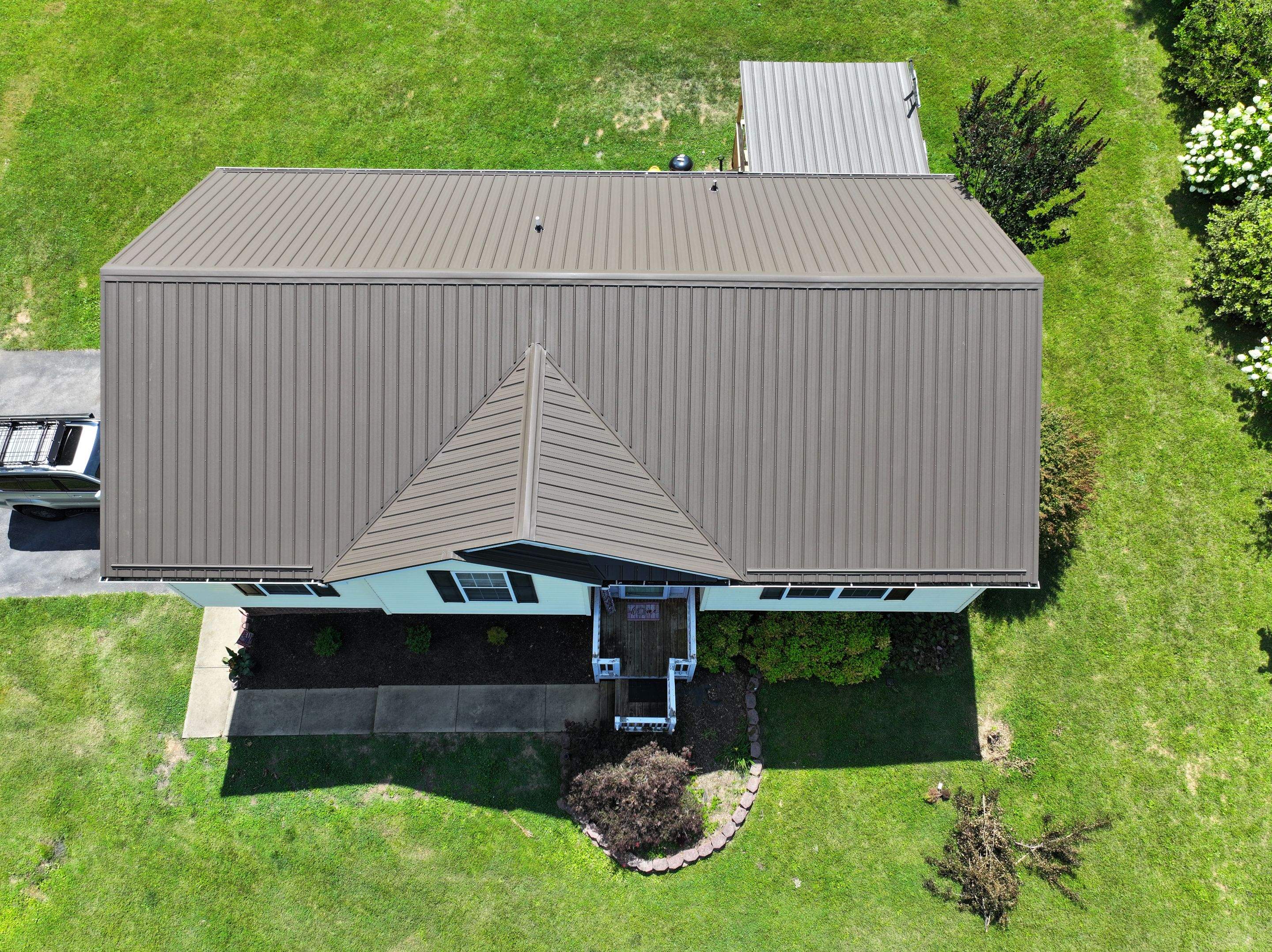 Carrier Residence by Omnia Roofing