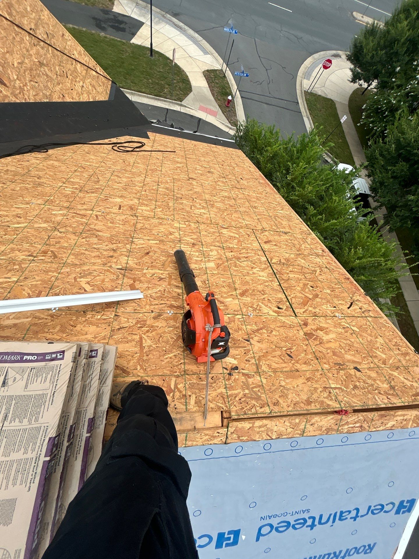 Ashburn: Residential Roof Replacement  with CertainTeed Landmark Pro in Max Def Georgetown Gray by RM Banning, Inc.