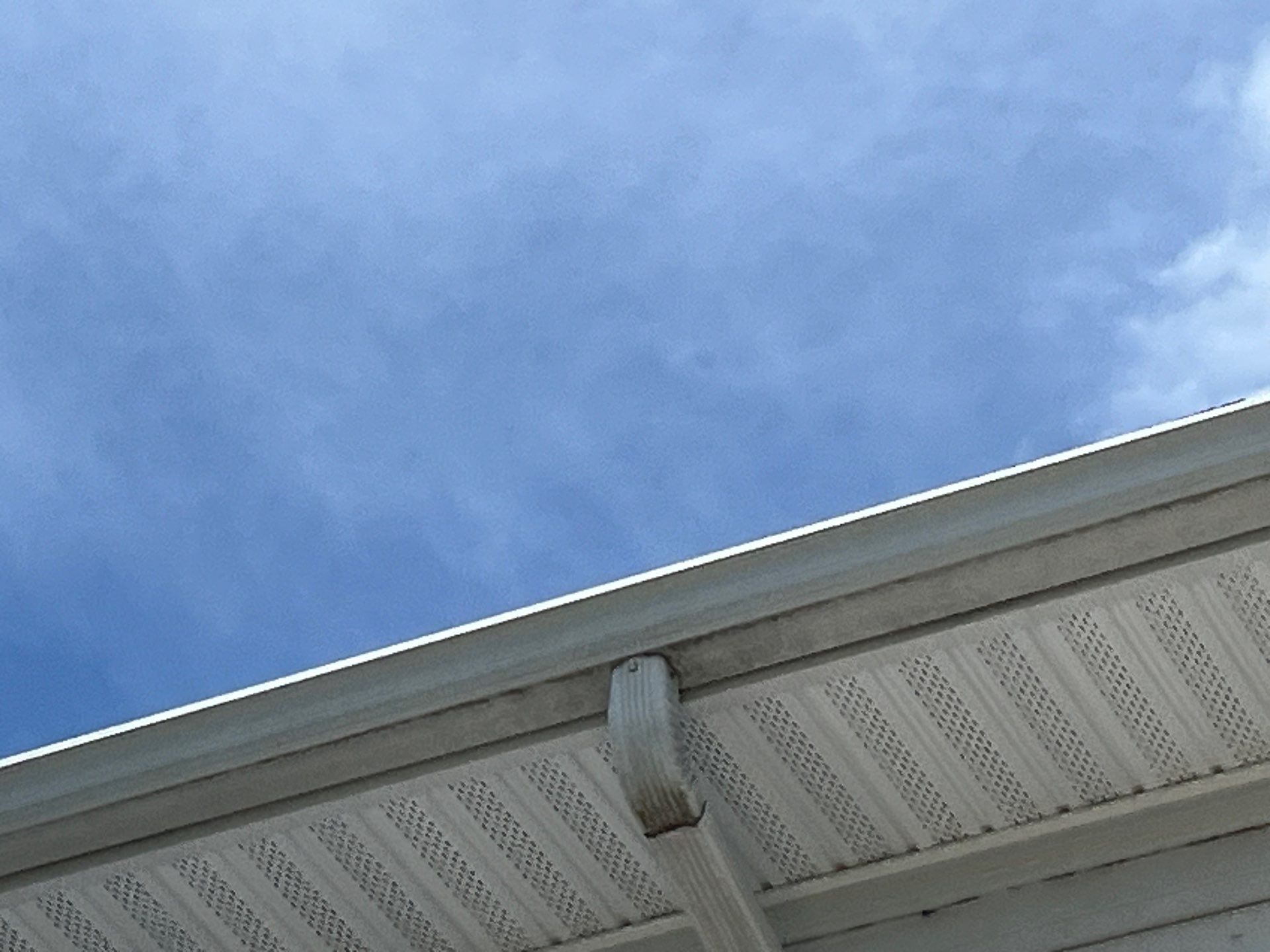 Soffit/fascia replacement by Nitro Roofing and Construction