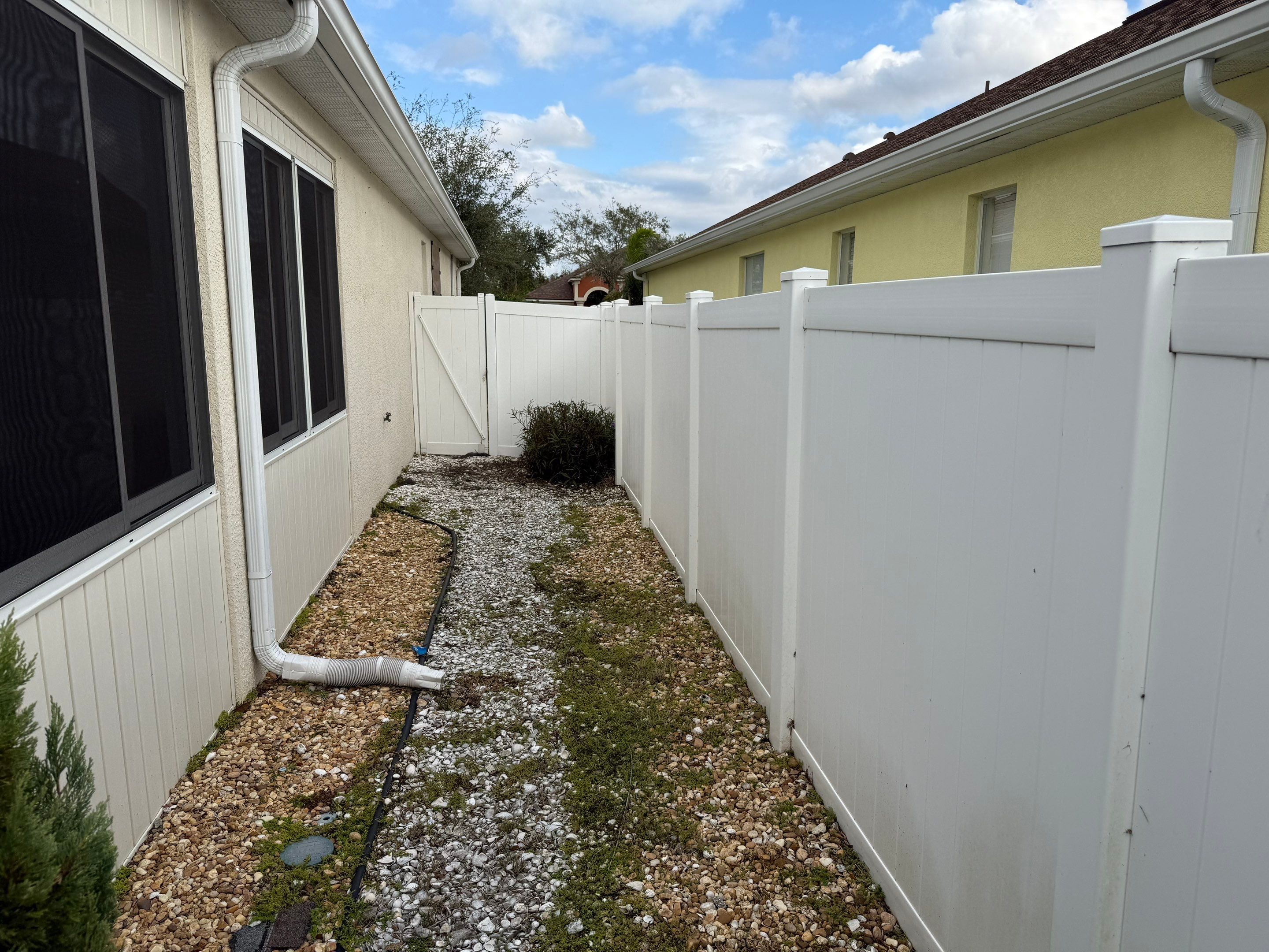 Patio, Vinyl Fence, & Partial House Wash in Creekside, Parrish, FL | Sunshine AquaWash by Sunshine AquaWash