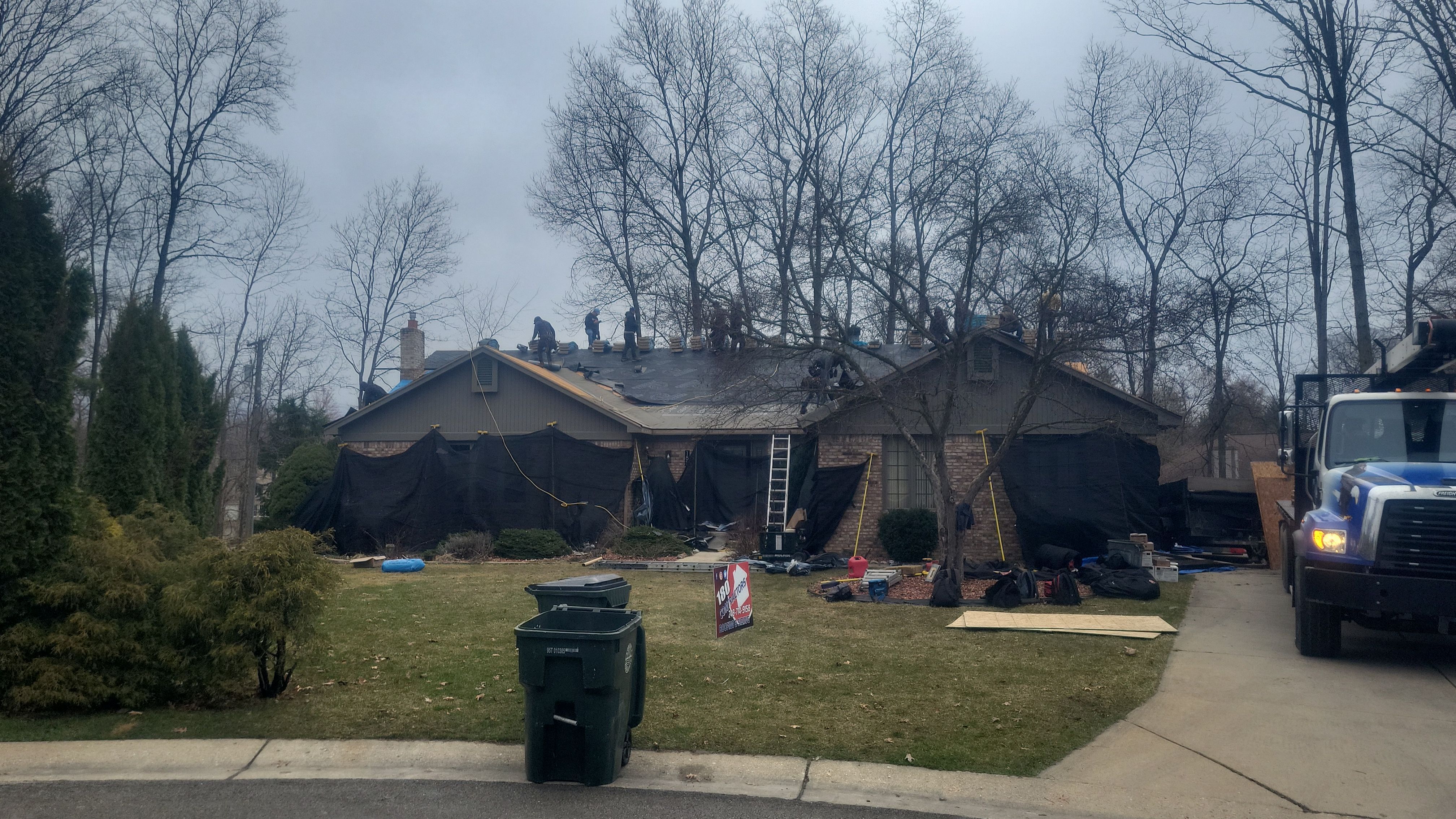 Roof Replacement using CertainTeed Landmark by 180 Contractors
