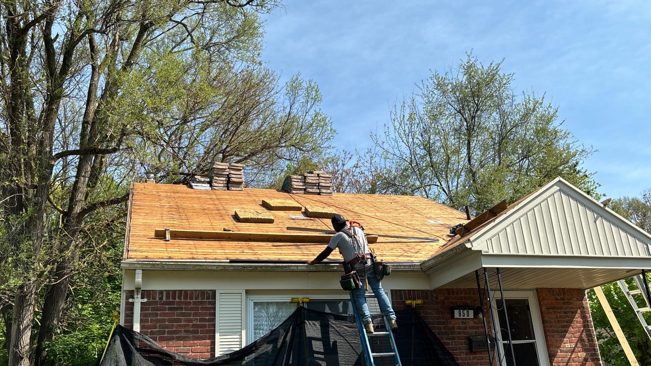 Roof Replacement using CertainTeed Landmark by 180 Contractors