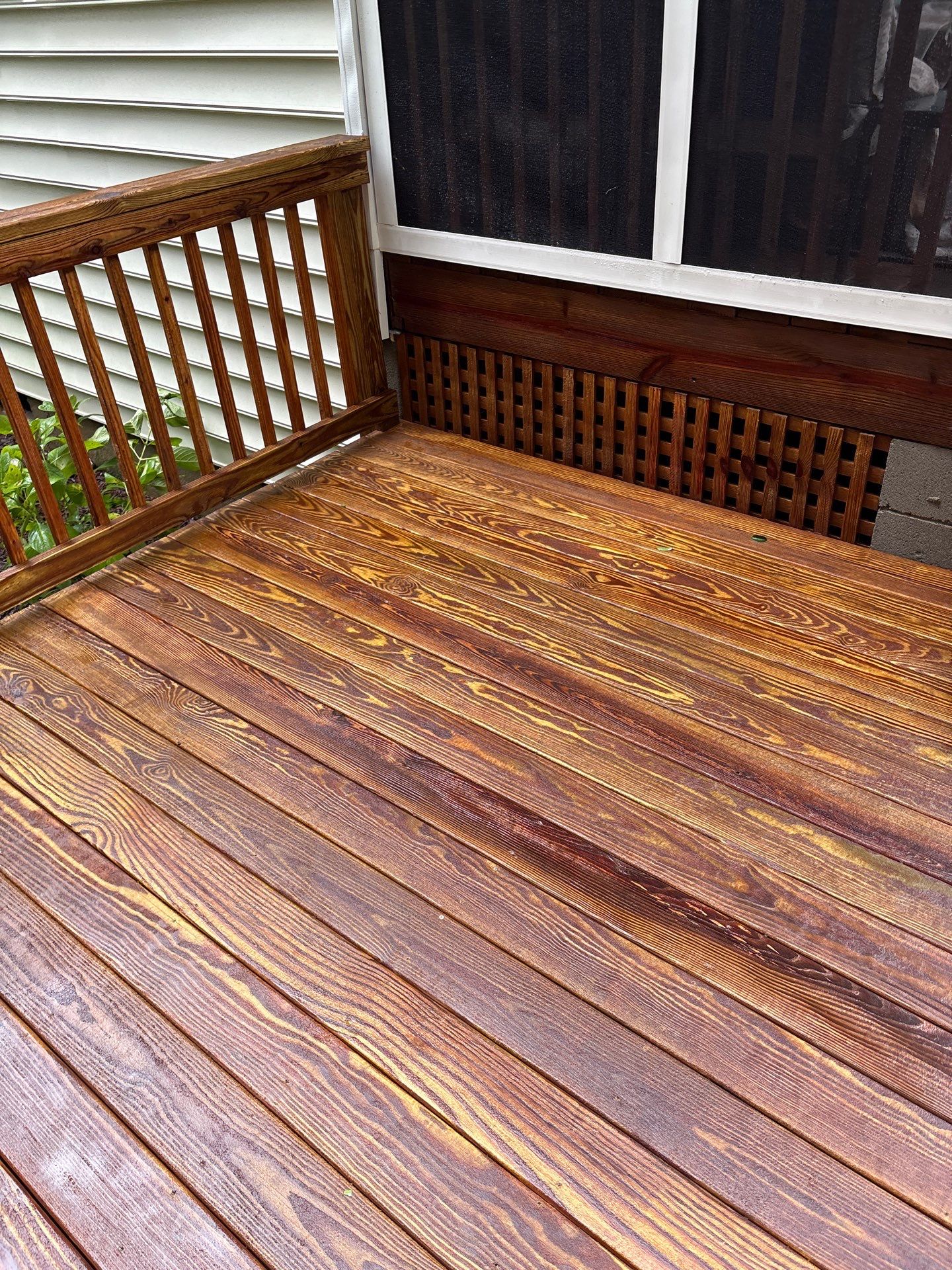 Wood Deck using Wood Sealant by DuraSeal