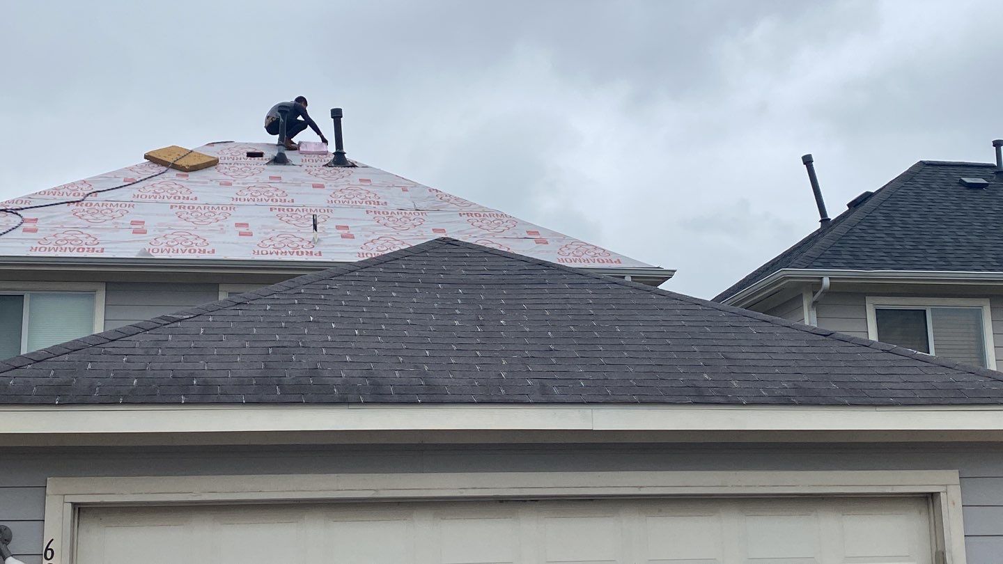 Residential Roofing Installation using Owen's Corning Duration (Lifetime) Shingles by Roof Repair Company