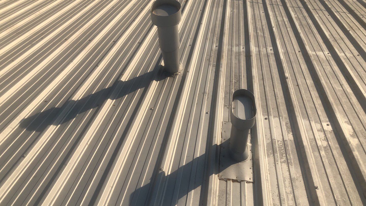 MR Roofing system using Conklin Benchmark/PUMA XL fabric and coating by Straight Edge Roofing Inc