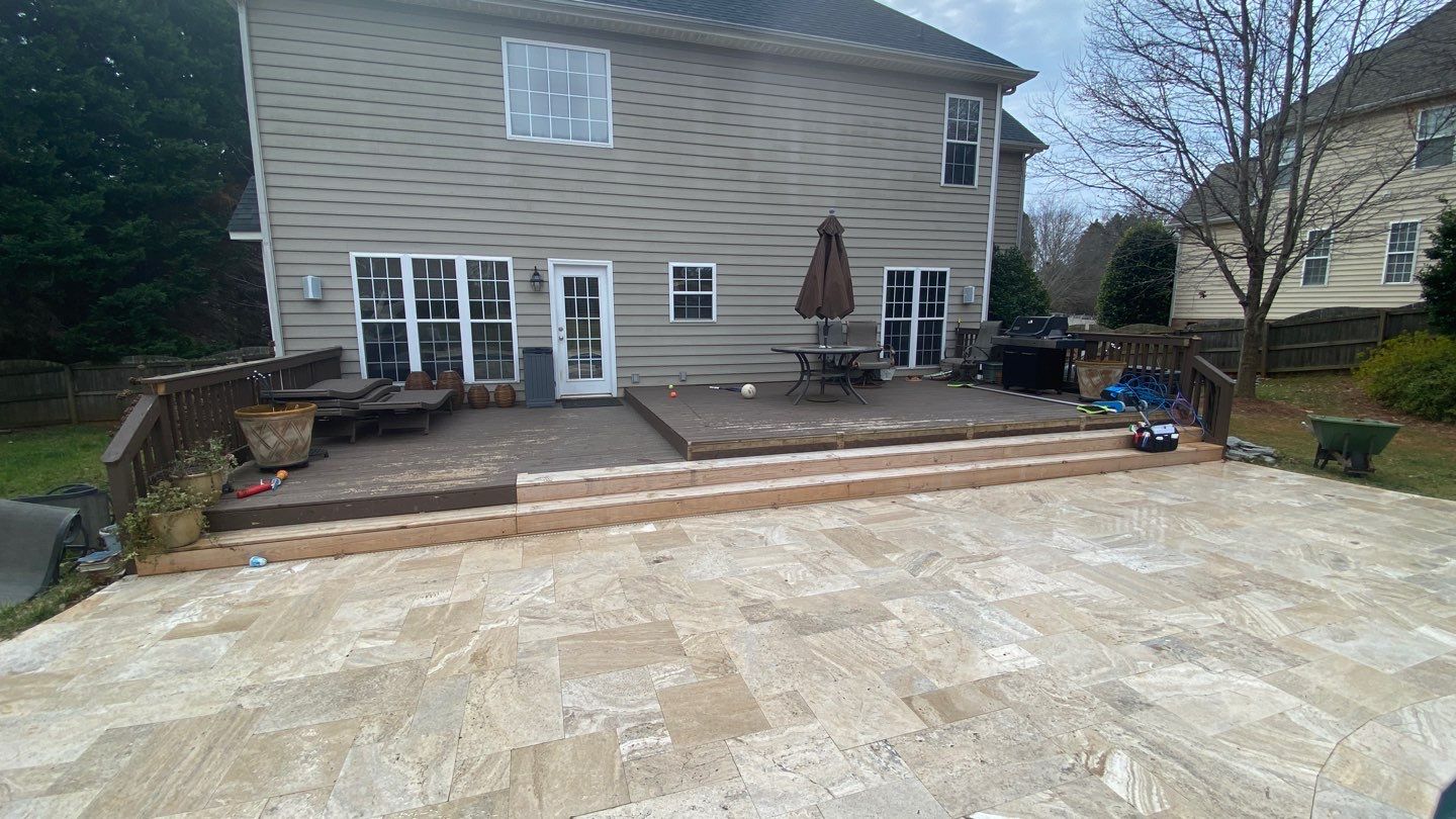 Coated Deck using AcryFin by DuraSeal