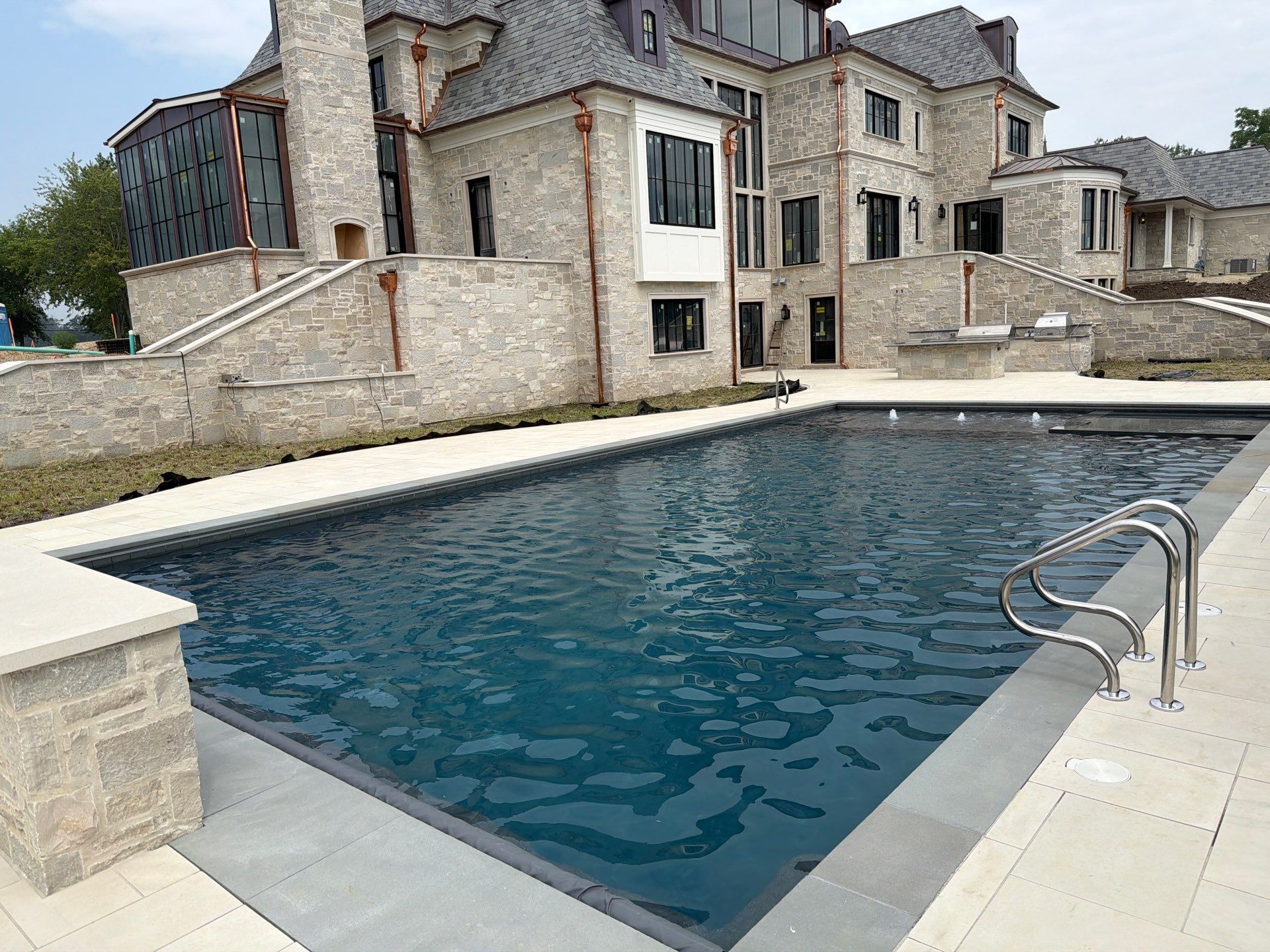 French Riv Pool Spa Combo by North Shore Pool & Spa