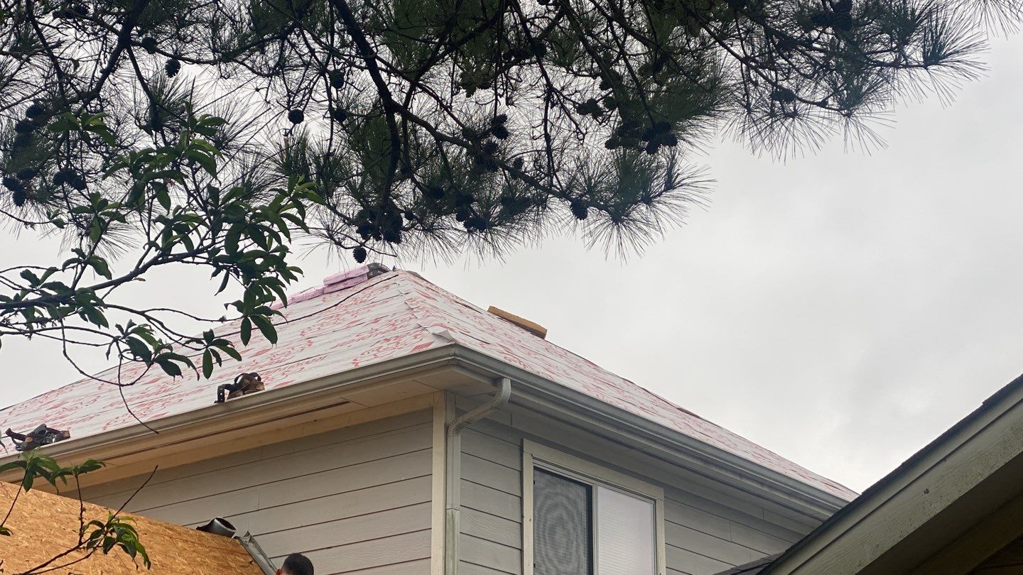 Residential Roofing Installation using Owen's Corning Duration (Lifetime) Shingles by Roof Repair Company