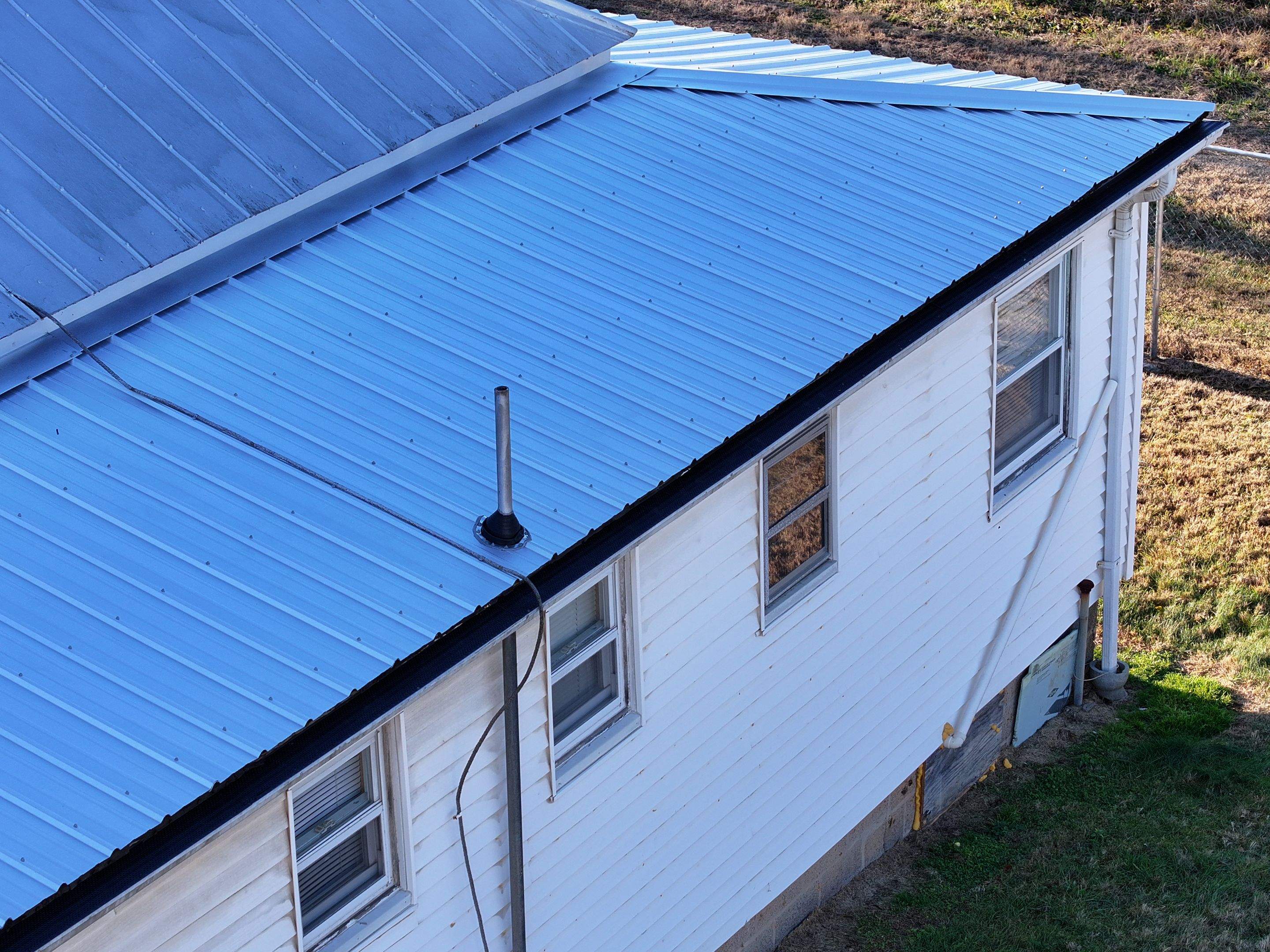 Holt Residence by Omnia Roofing