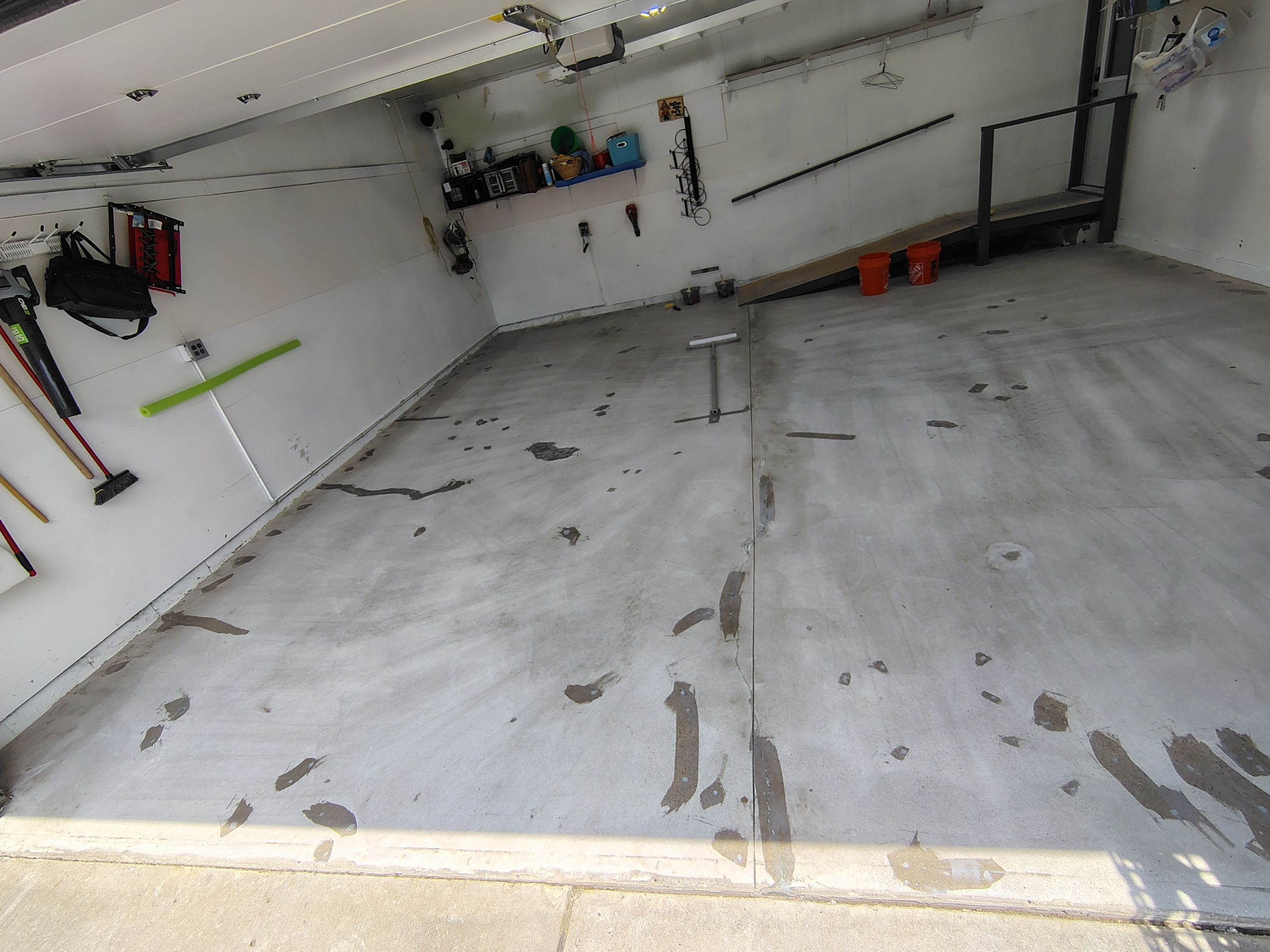Yankton Garage Concrete Coating With Feather Gray Decorative Chips by Select Painting, Coatings & Garage Cabinets
